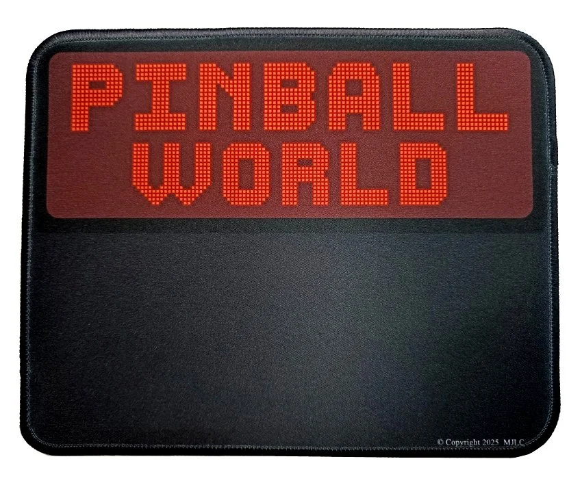 Tapis de souris thème jeux de café, flipper pinball, billard, jukebox, video borne arcade, visuel pinball dynamique pour bureau informatique ou espace gaming, esprit arcade et culture rétro.