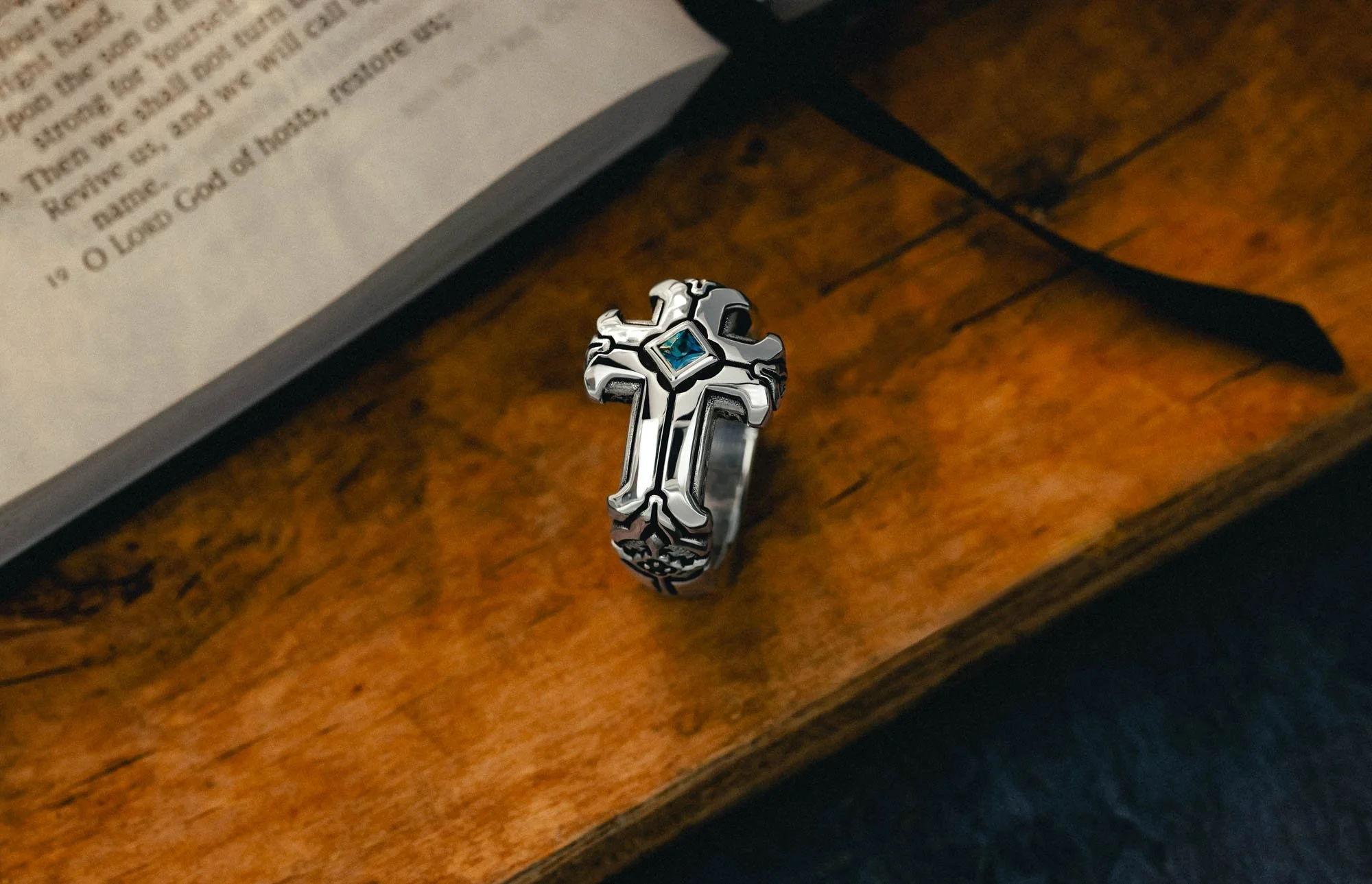 DailyDisciple-Ring-Still-2026-04_003_Web.jpg