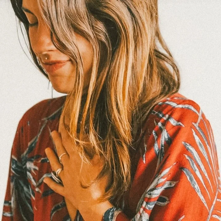 Although it feels a little funny to introduce myself and share a bit of my story, given most everyone currently here knows me (at least to some extent), this is what&rsquo;s asking for expression today&hellip; so here it goes. 

Hi, hola, I&rsquo;m B