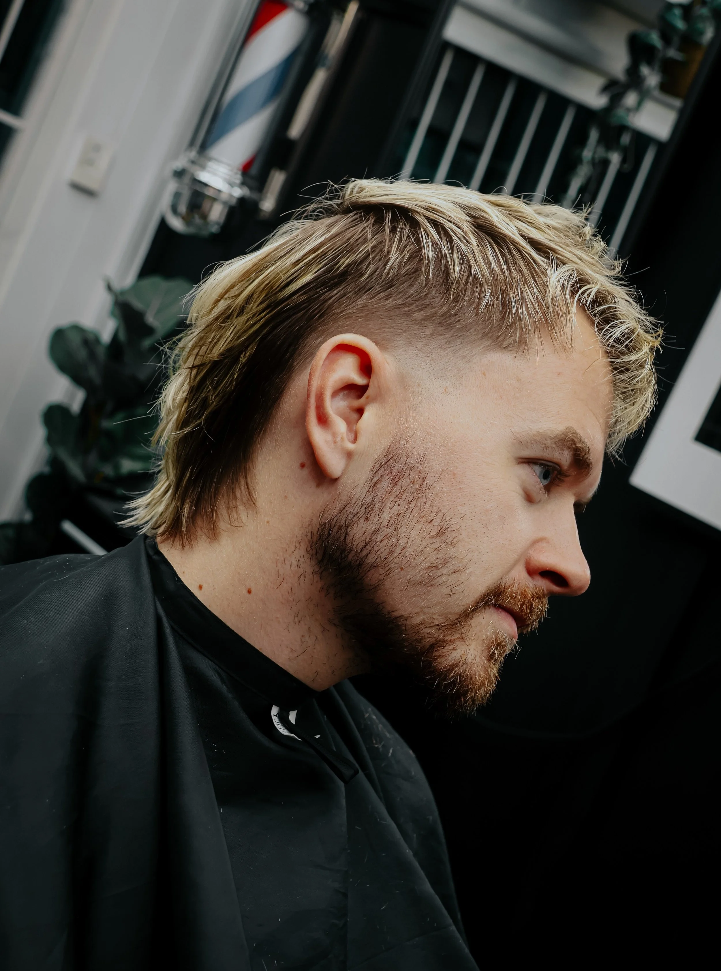 💈 Burst Fade done right.

A clean blend, sharp edges and attention to every detail. Whether you're after a fresh everyday look or a standout style, we've got you covered.

📍 3/265 Blaker Rd, Keperra
✂️ Walk-ins welcome or book your appointment.