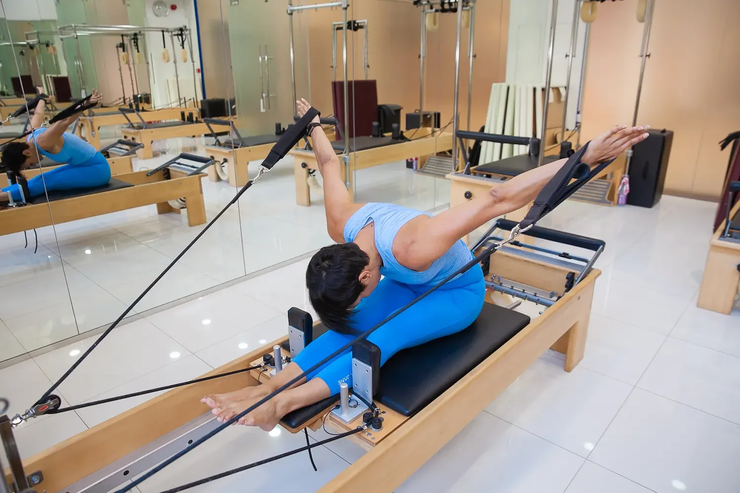Paula Uribe Teacher training in Dubai Studio