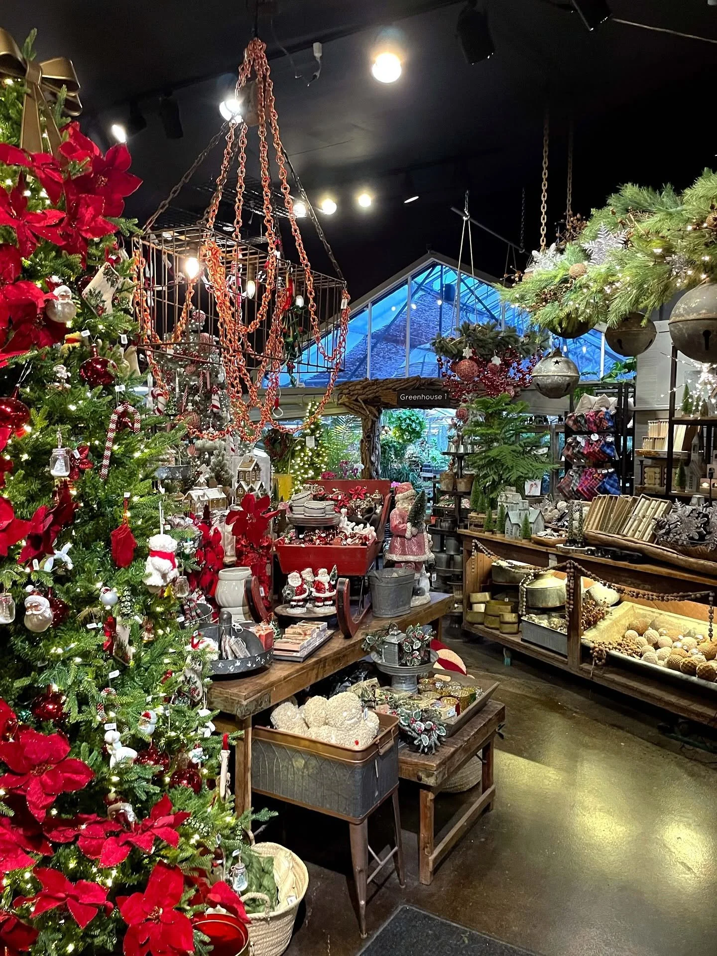 Faddegon's Holiday Makers Market