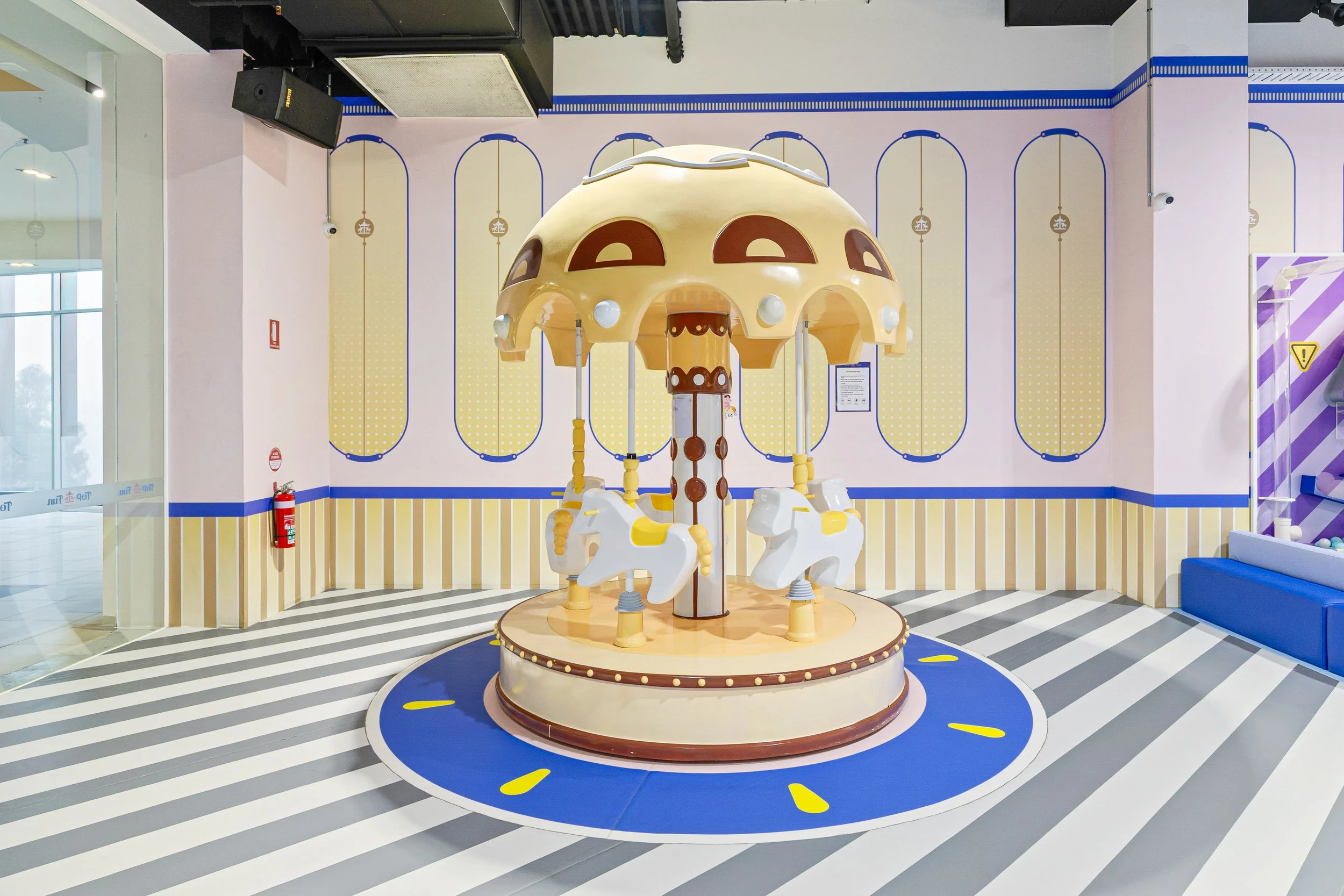 TOP FUN-03.jpg