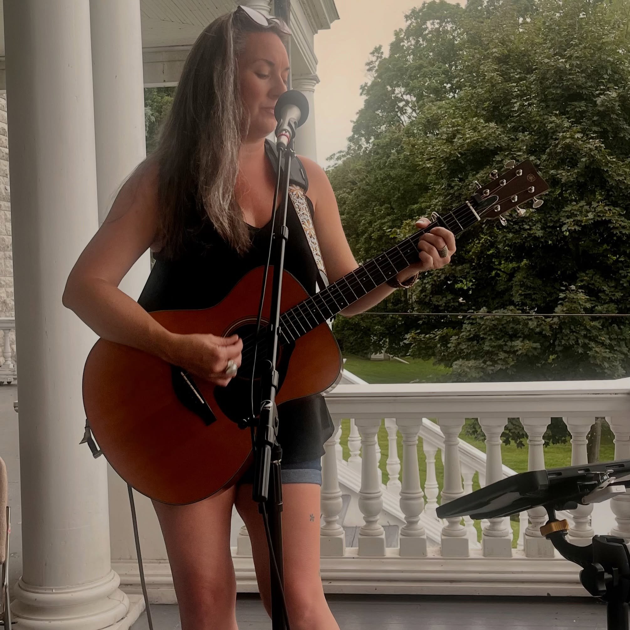 Amanda Keeley 'Doors Open 1000 Islands' Music on the Veranda 