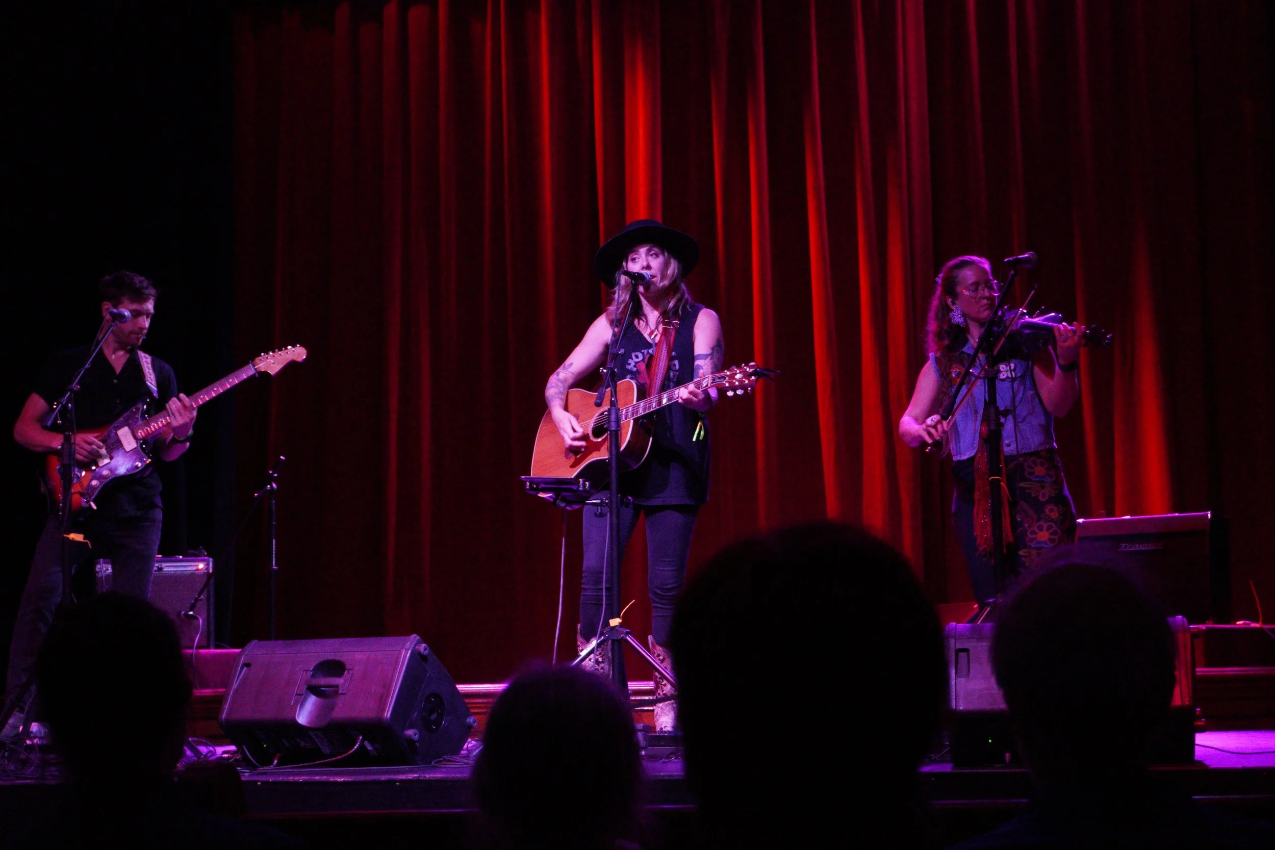Amanda Rheaume live indie music at eastern ontario women's festival indigenous metis artist arts hub brockville 