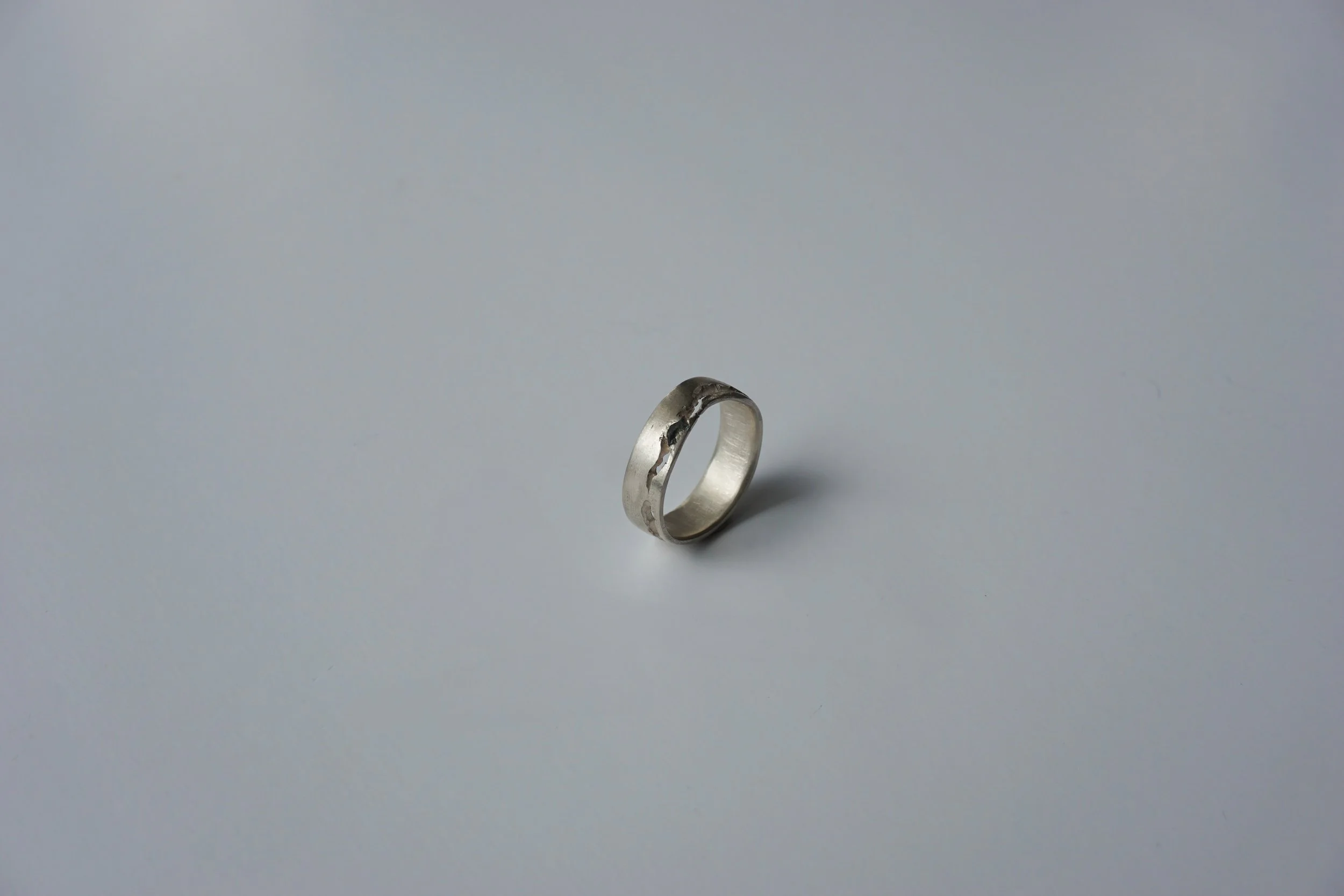 c ring on side.jpg