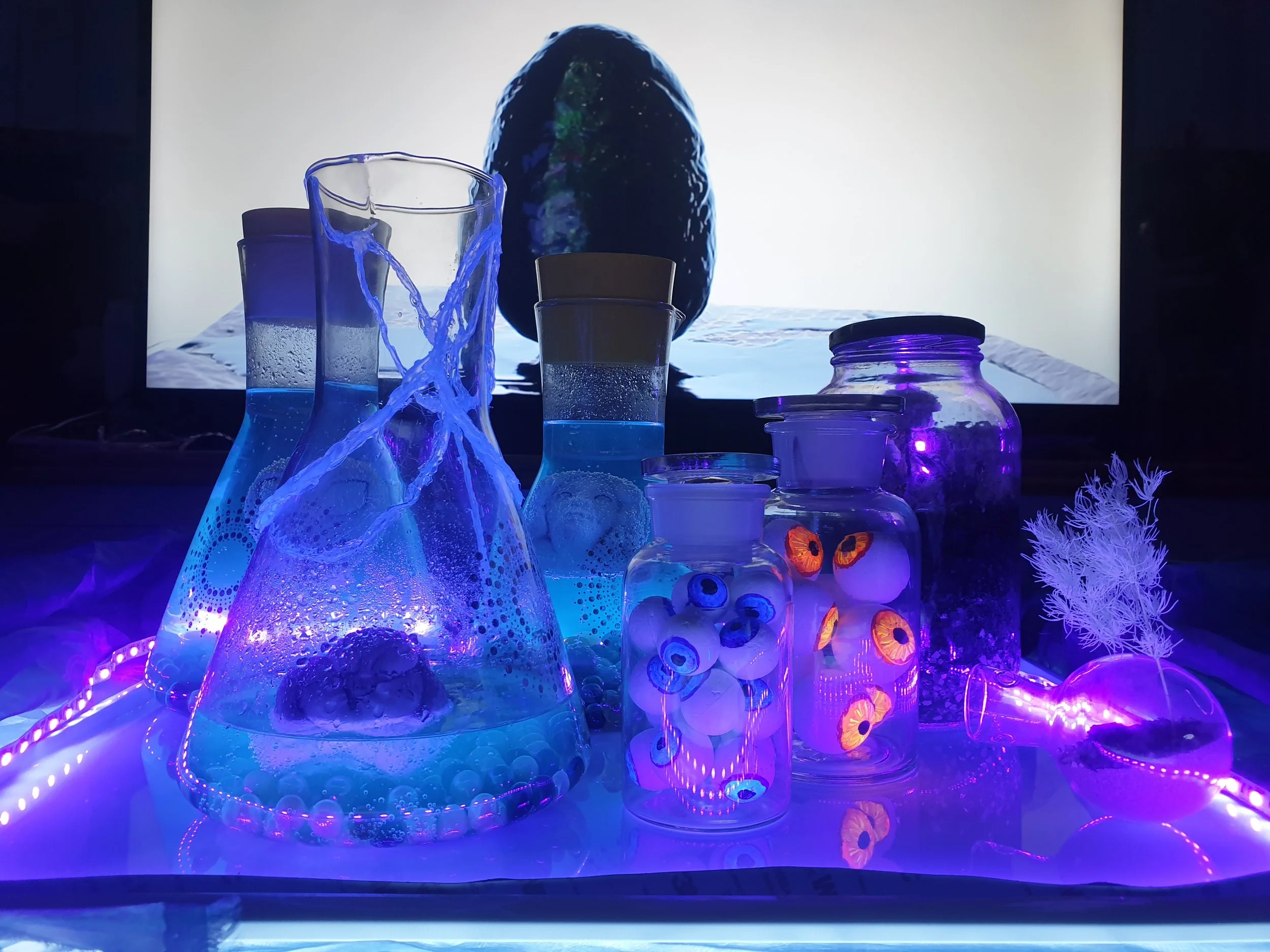 'Unidentified Figured Out (UFO): part 2'. Found Objects, Mixed Media, Video, and 3D Sculpture Printing.
Featured in UoN Chromatic Festival 2022