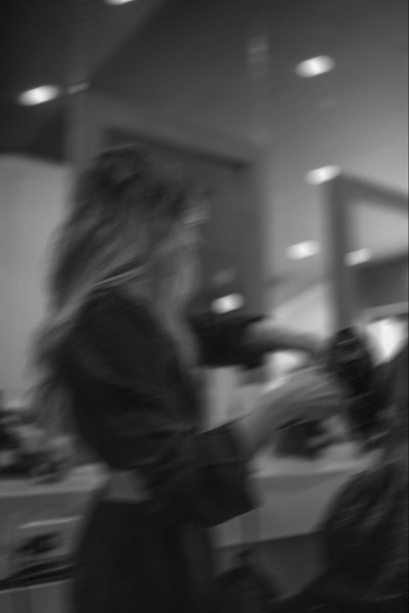 Behind the Chair: The Hair Changes No One Warns You About in Your 30s