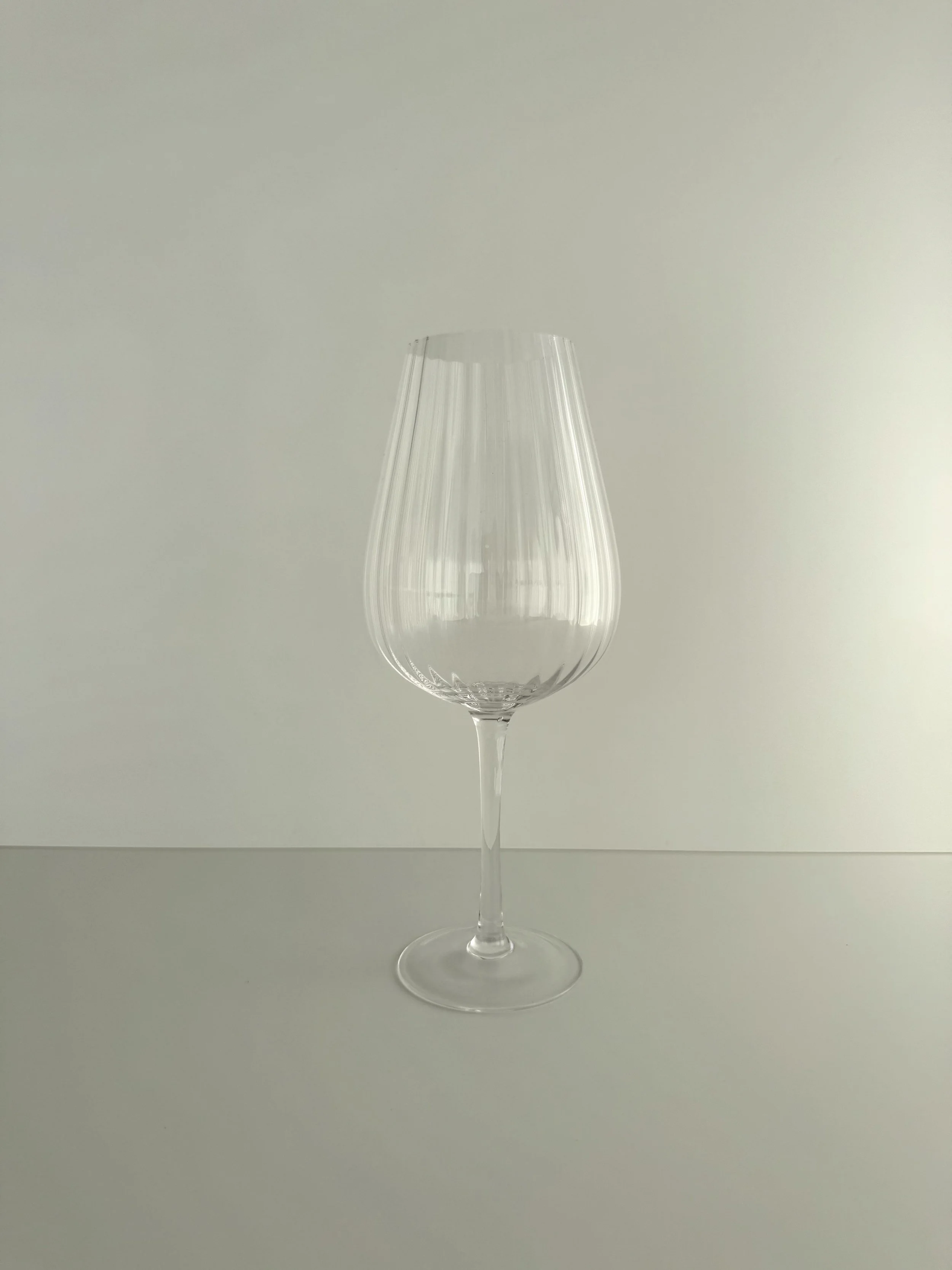 Ribbed Wine Glass