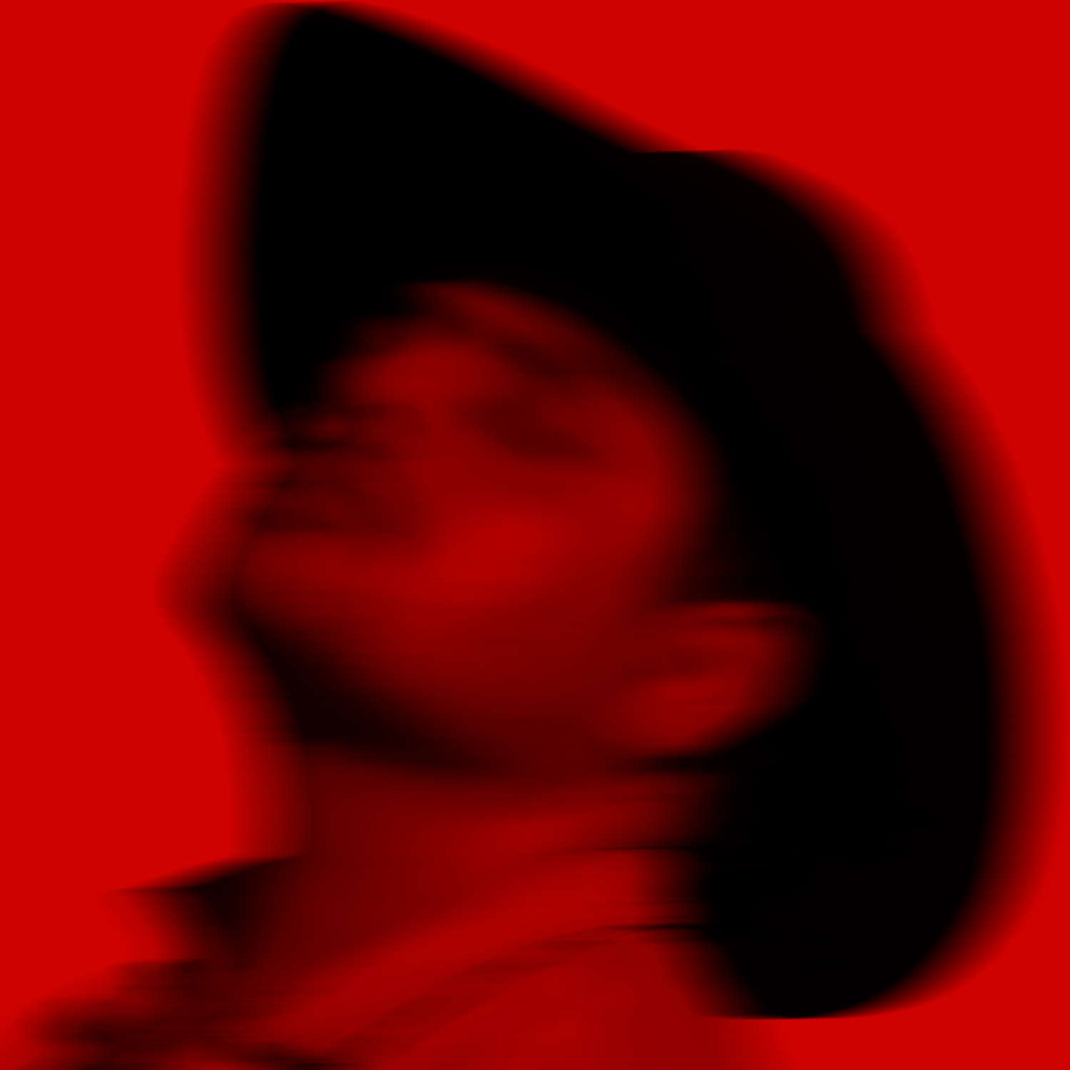 Retrato artístico de una mujer con sombrero grande, en tonos rojos y negros, con efecto de desenfoque artístico.