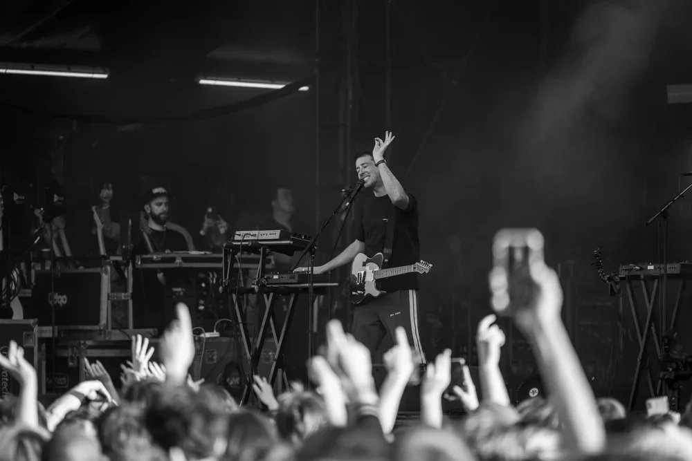 The Wombats frontman, Matthew "Murph" Murphy signing  and playing keyboard at a music festival in McLaren Vale, South Australia