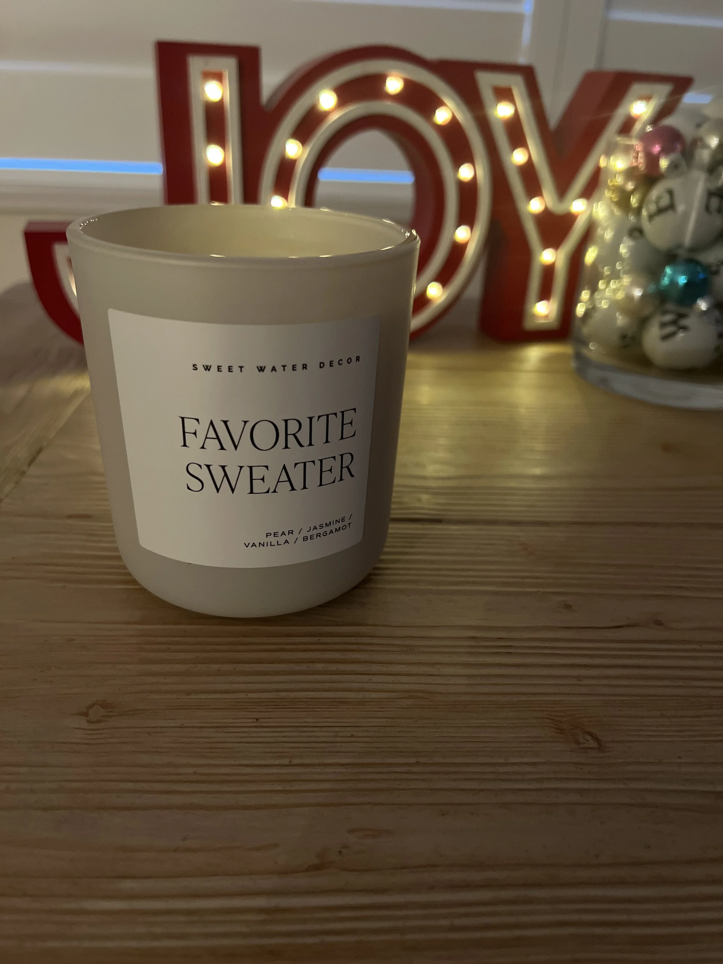 Why Cashmere Is the Perfect Holiday Gift
