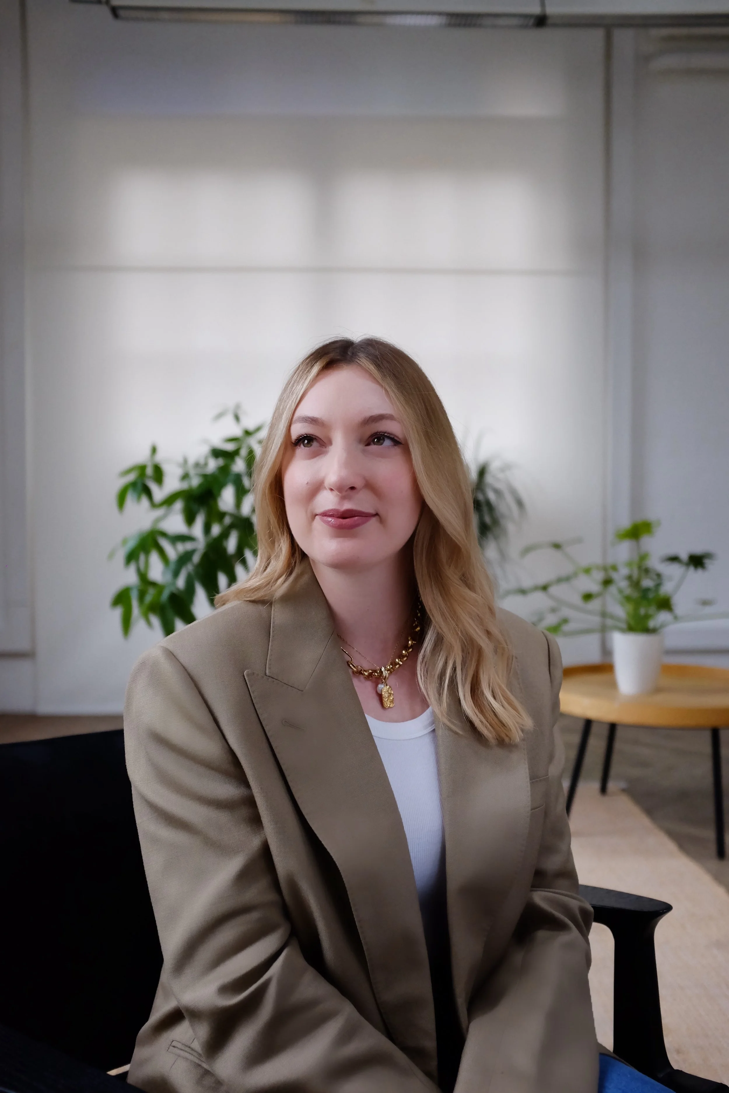 Laura Schofield, London Based