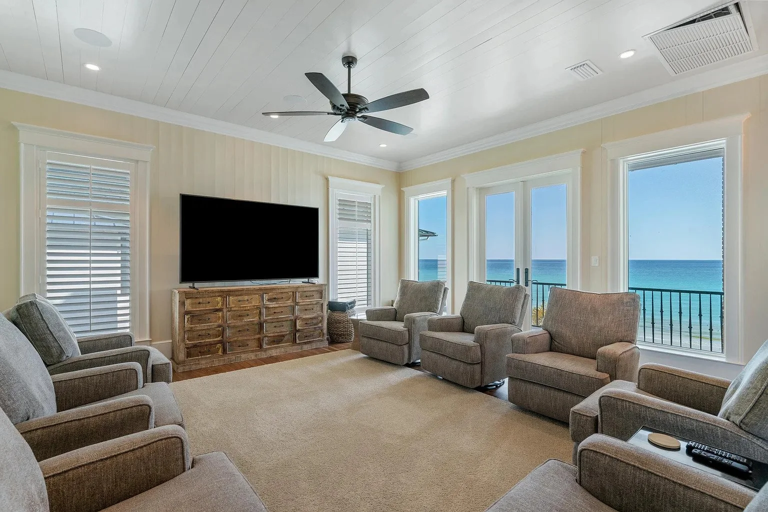 38-media-room-recliners-ocean.jpg