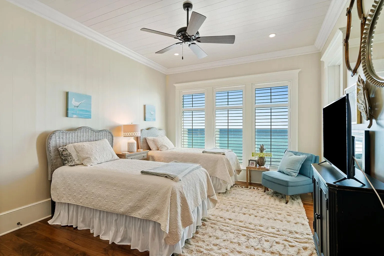 51-bedroom-twin-ocean.jpg