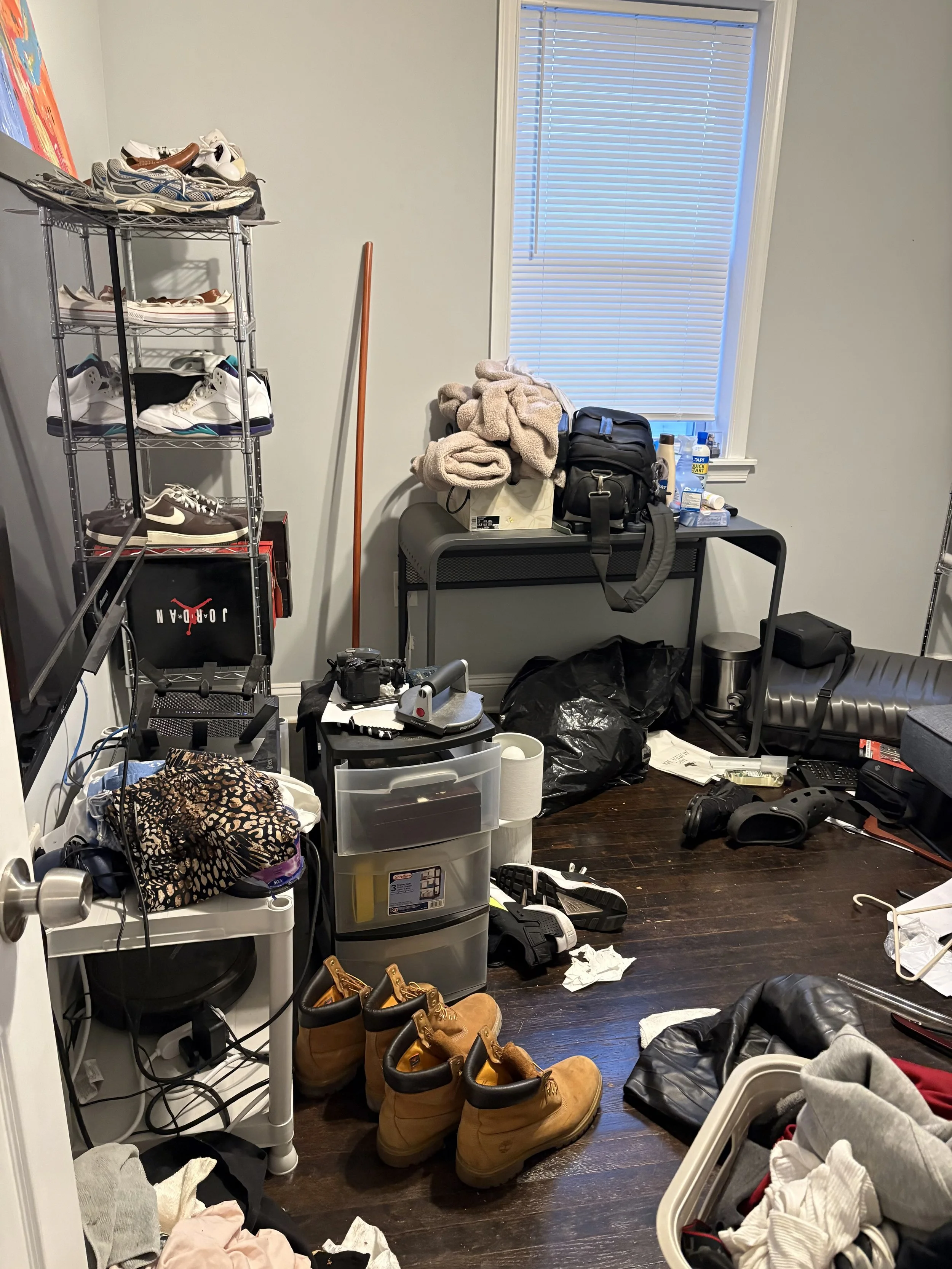before-room-organization-transformation-maryland completed by Still Nest Professional Organizing in Baltimore, Maryland.