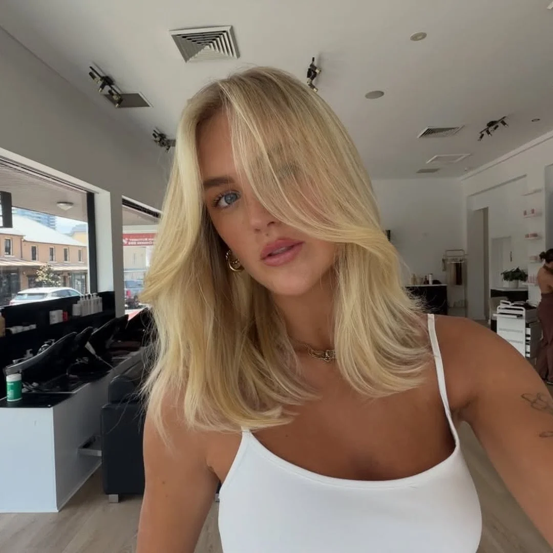 Elevated blonde ☀️@indymartin