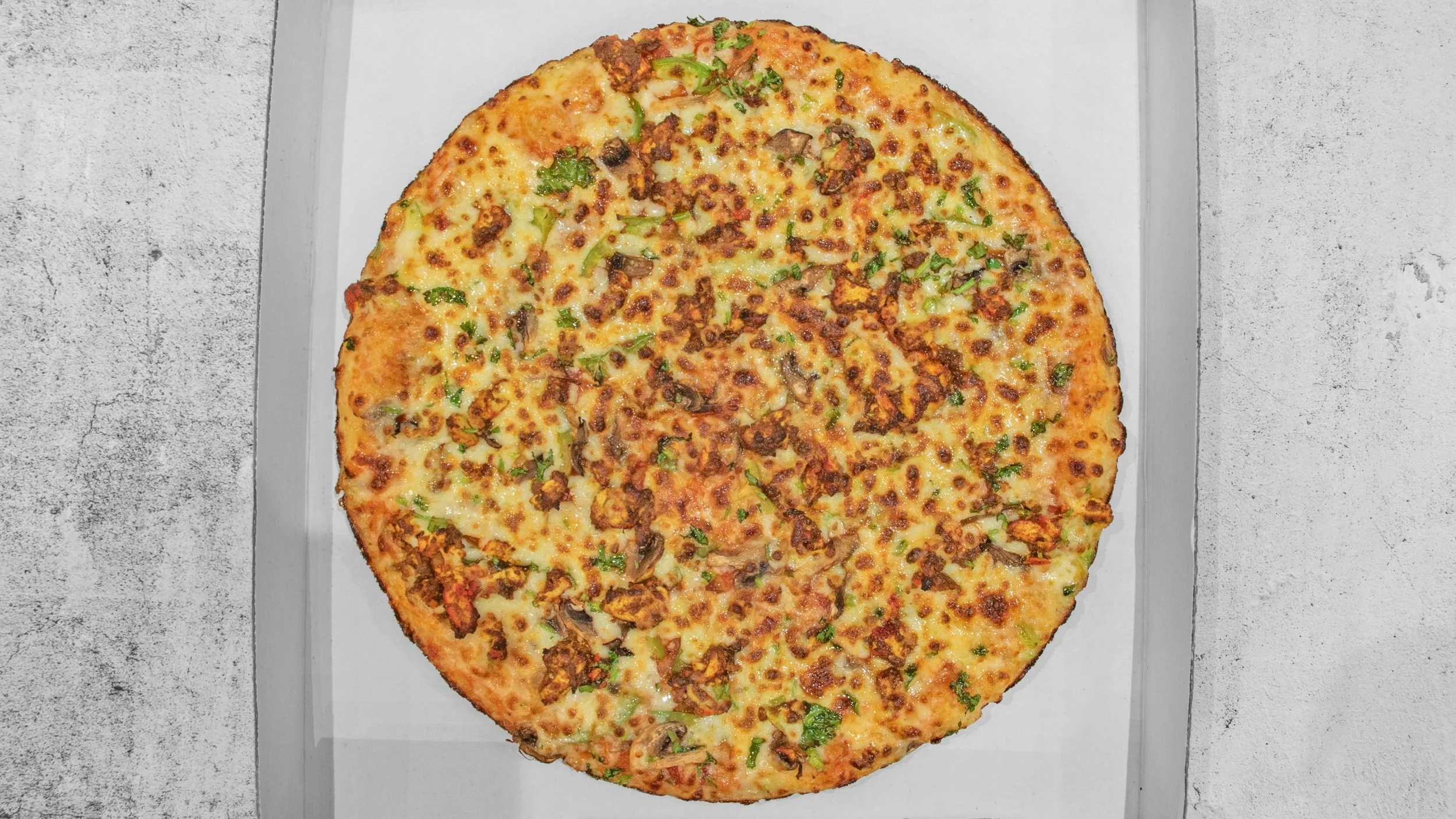 MeltonPizza_PeriPeriChickenPizza.jpg