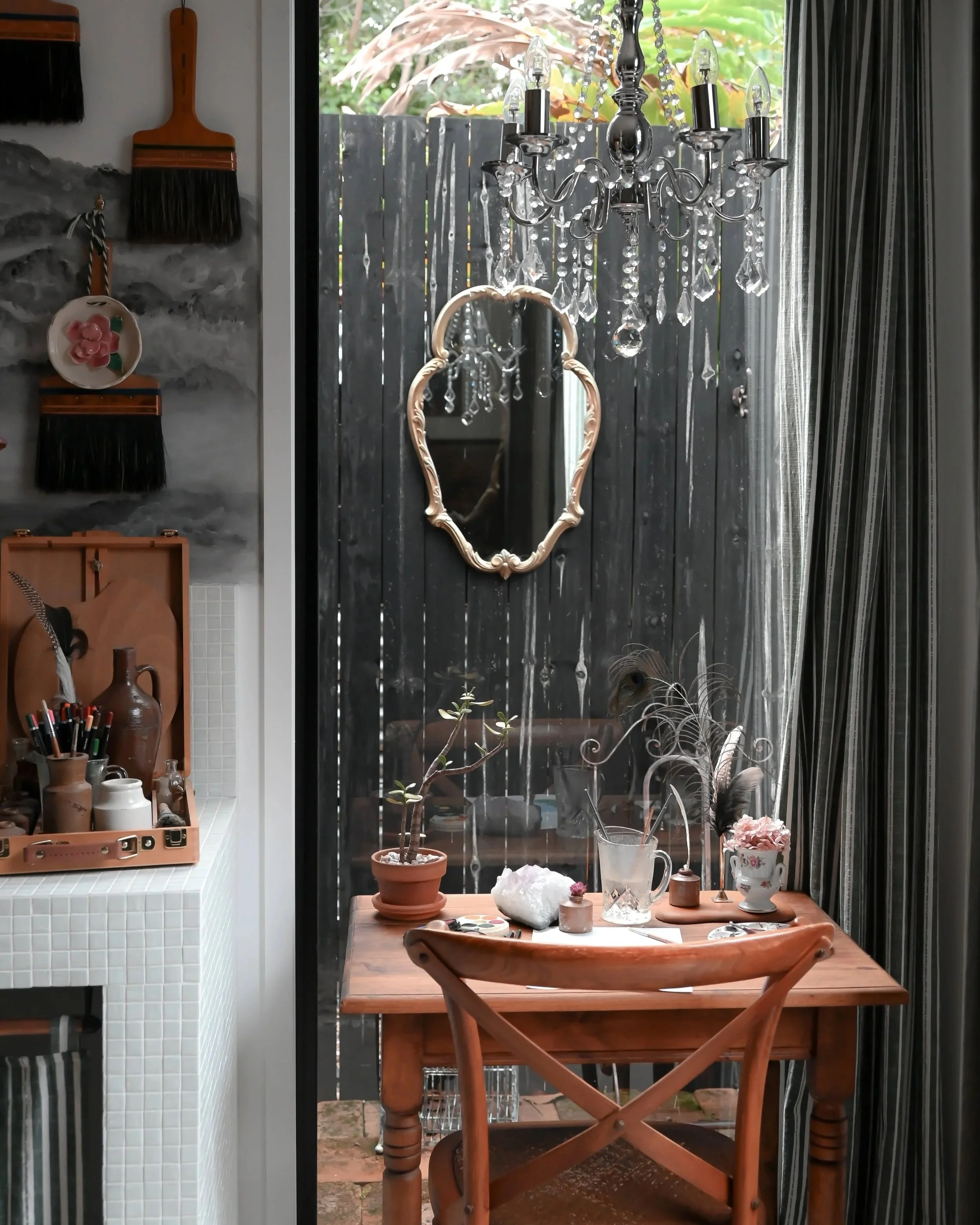 Painters-Bloom-Airbnb-art-studio-nook-stewart-jacqui++%2825%29.jpg