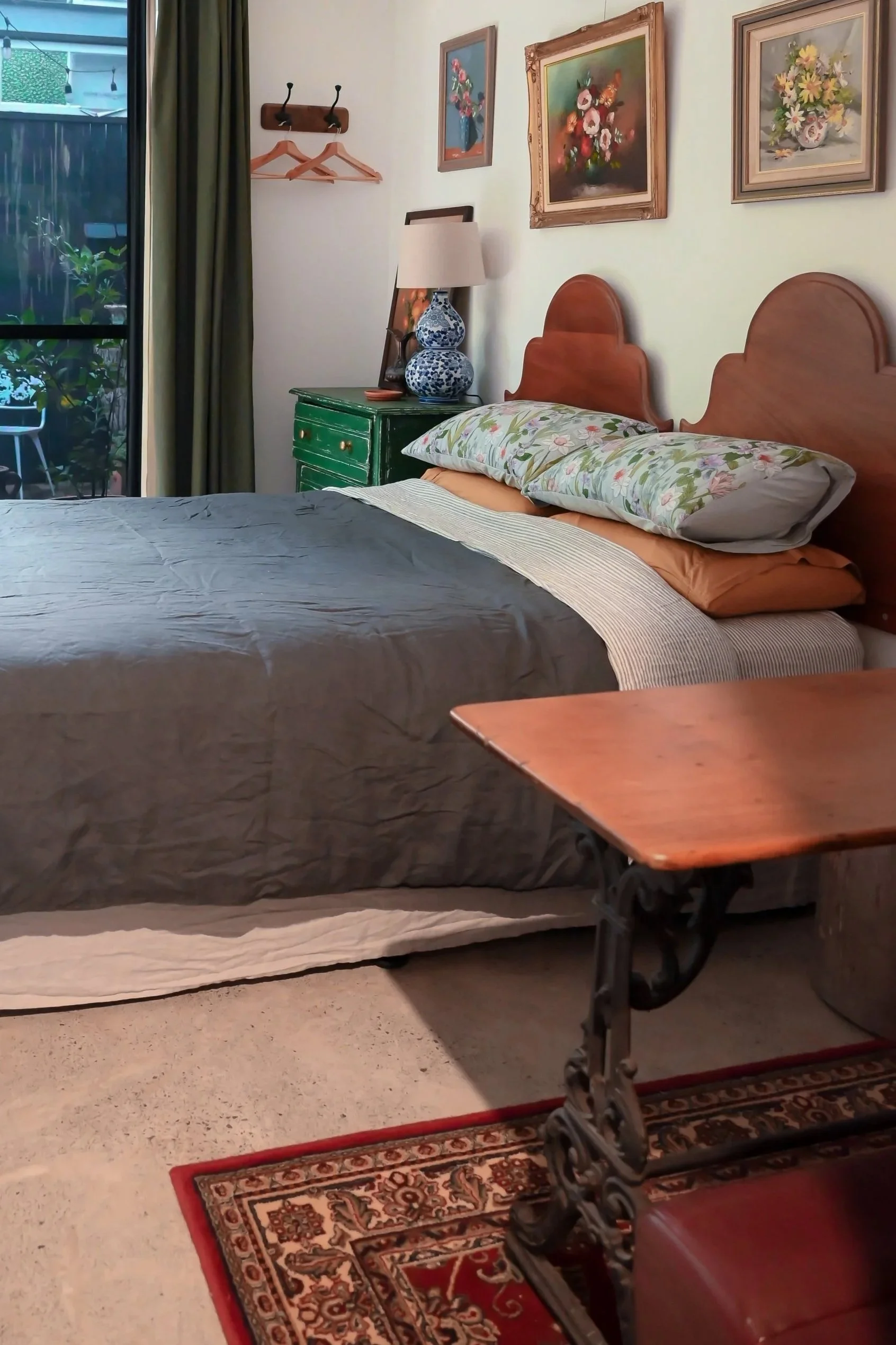 Painters-Bloom-Airbnb-bedroom-Stewart-Jacqui+.jpg