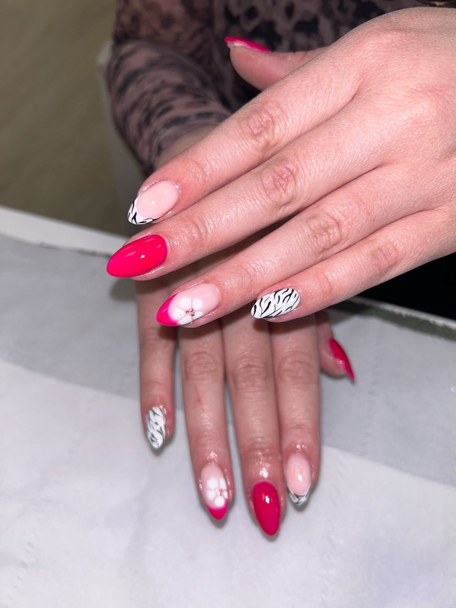 PHOTO-2025-04-24-19-45-28 2.jpg