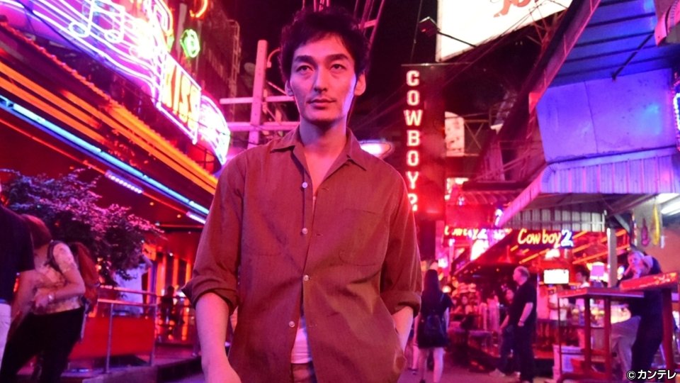 嘘の戦争 The War of Lies /
Location: Bangkok, Thailand