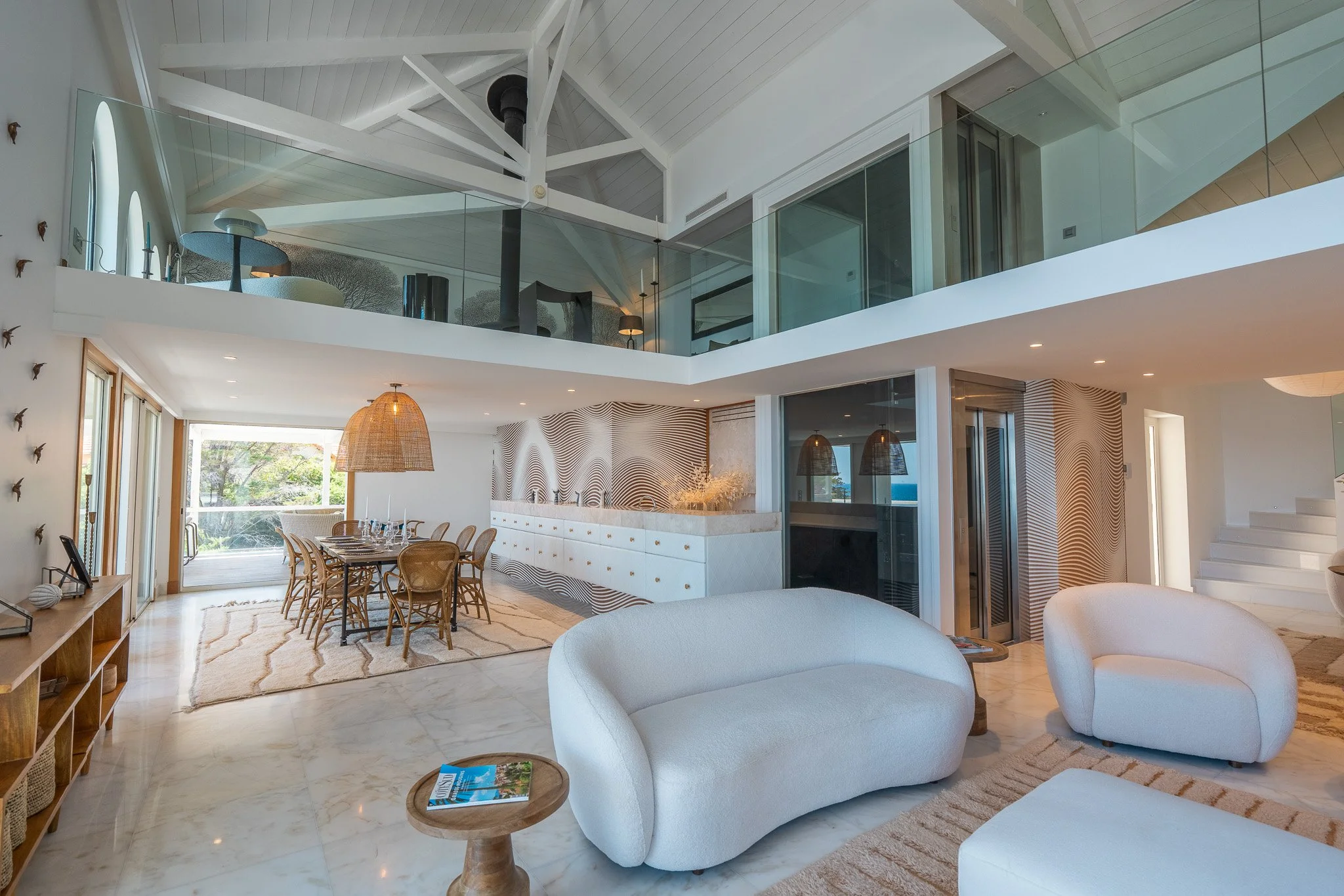 4Dining room.jpg