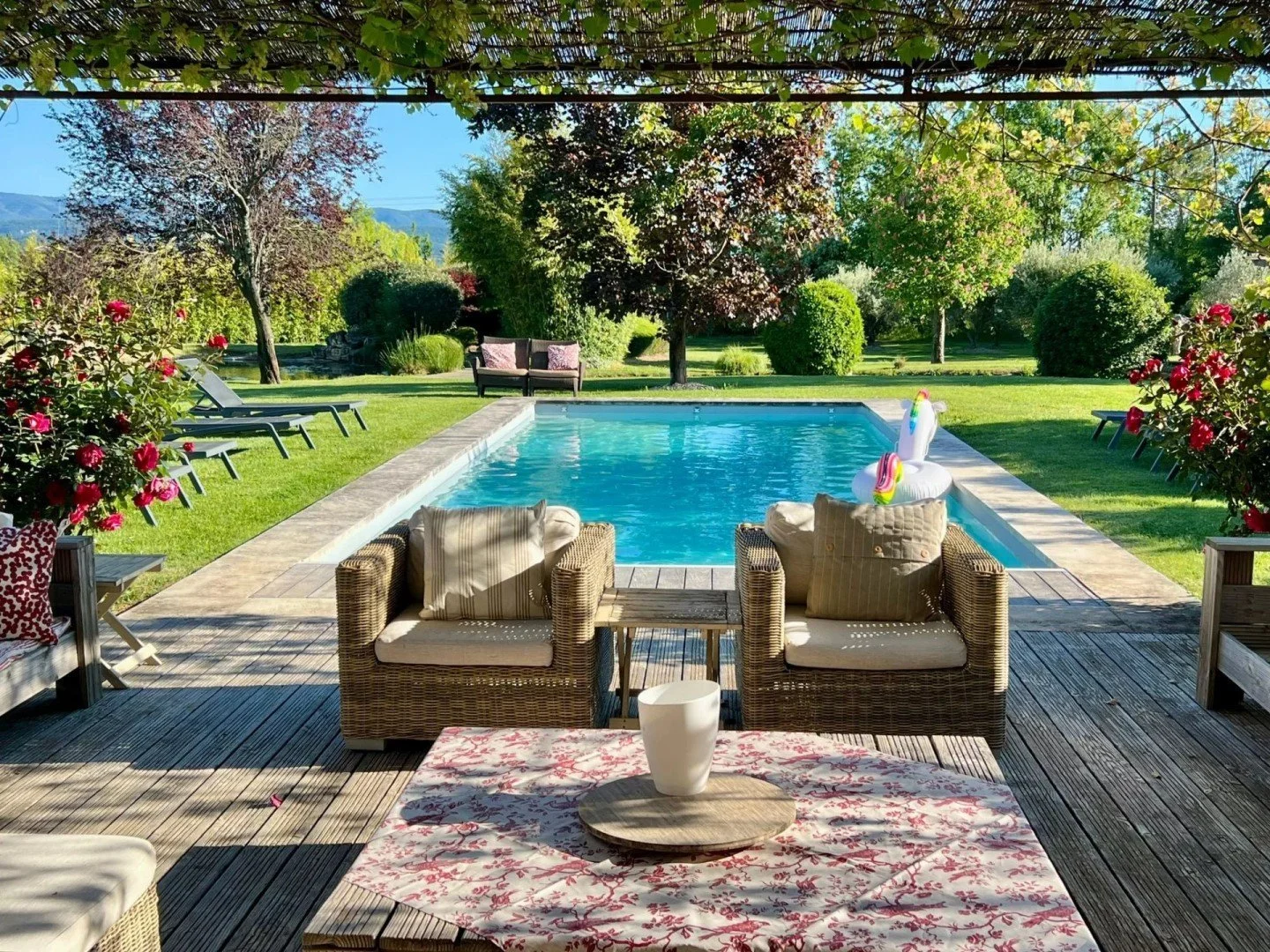 Salon piscine.jpg