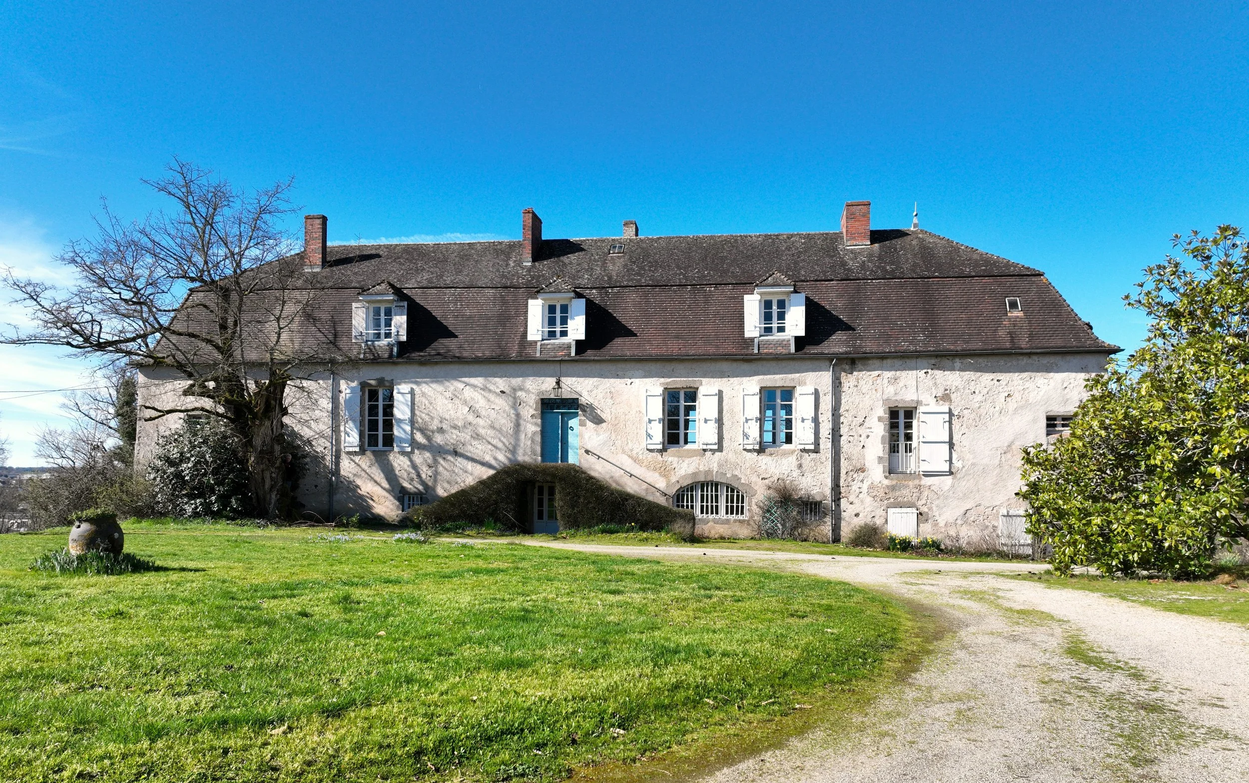 Historic 16th-18th C Château Estate in Charente