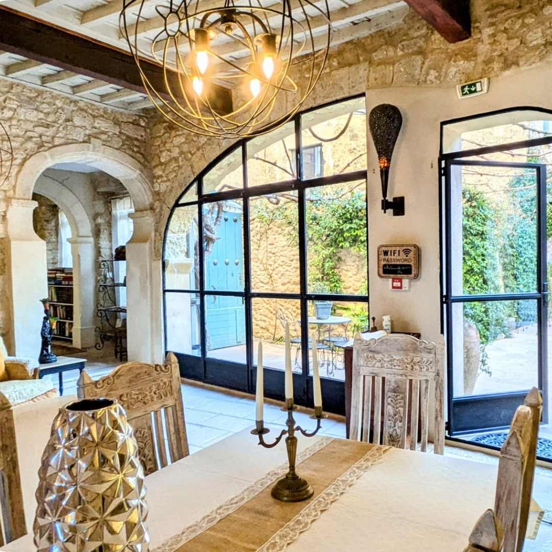 Beziers, shared chateau, private apartment 