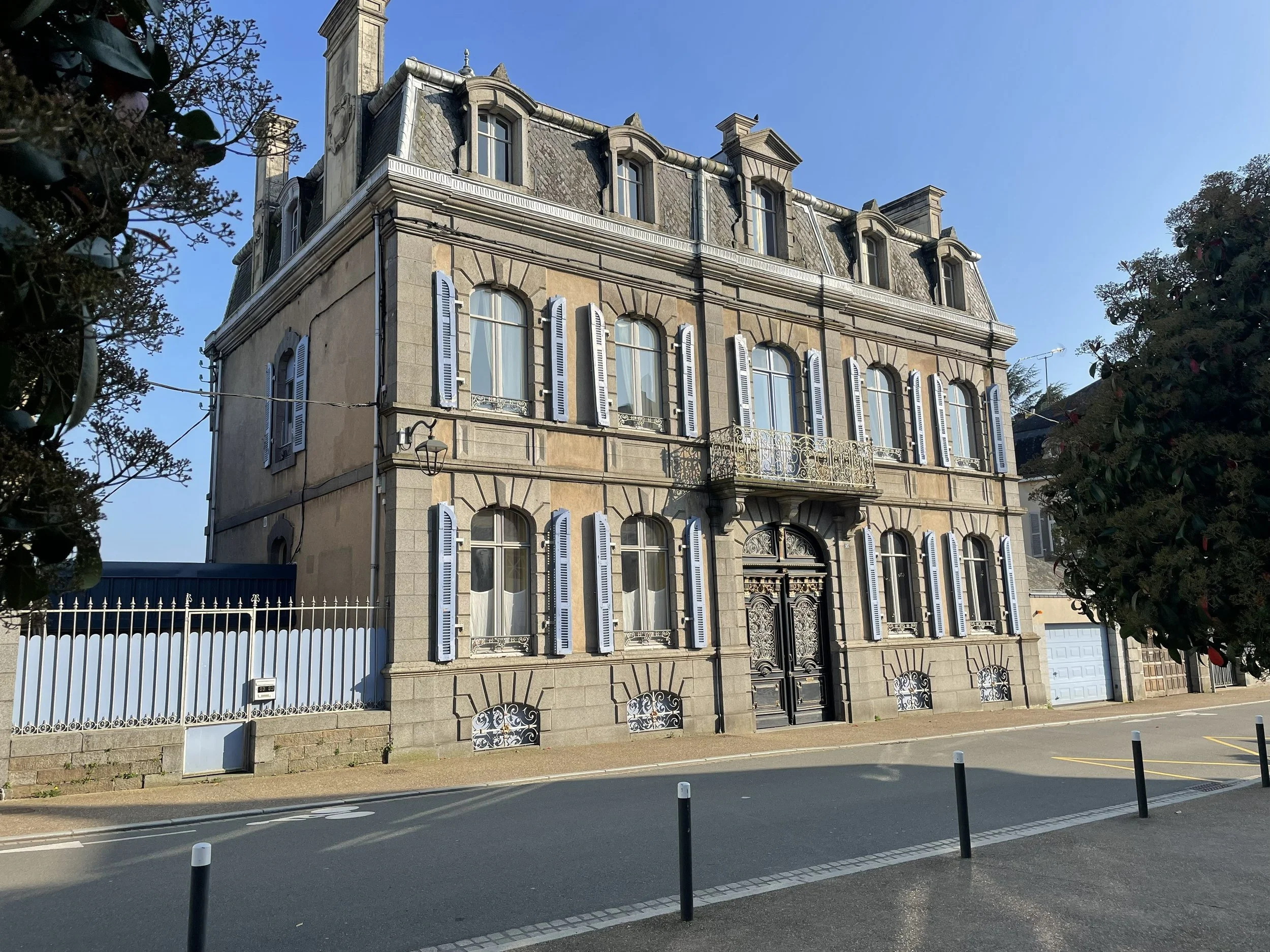 Exceptional Belle Époque Hôtel Particulier in Historic Mayenne