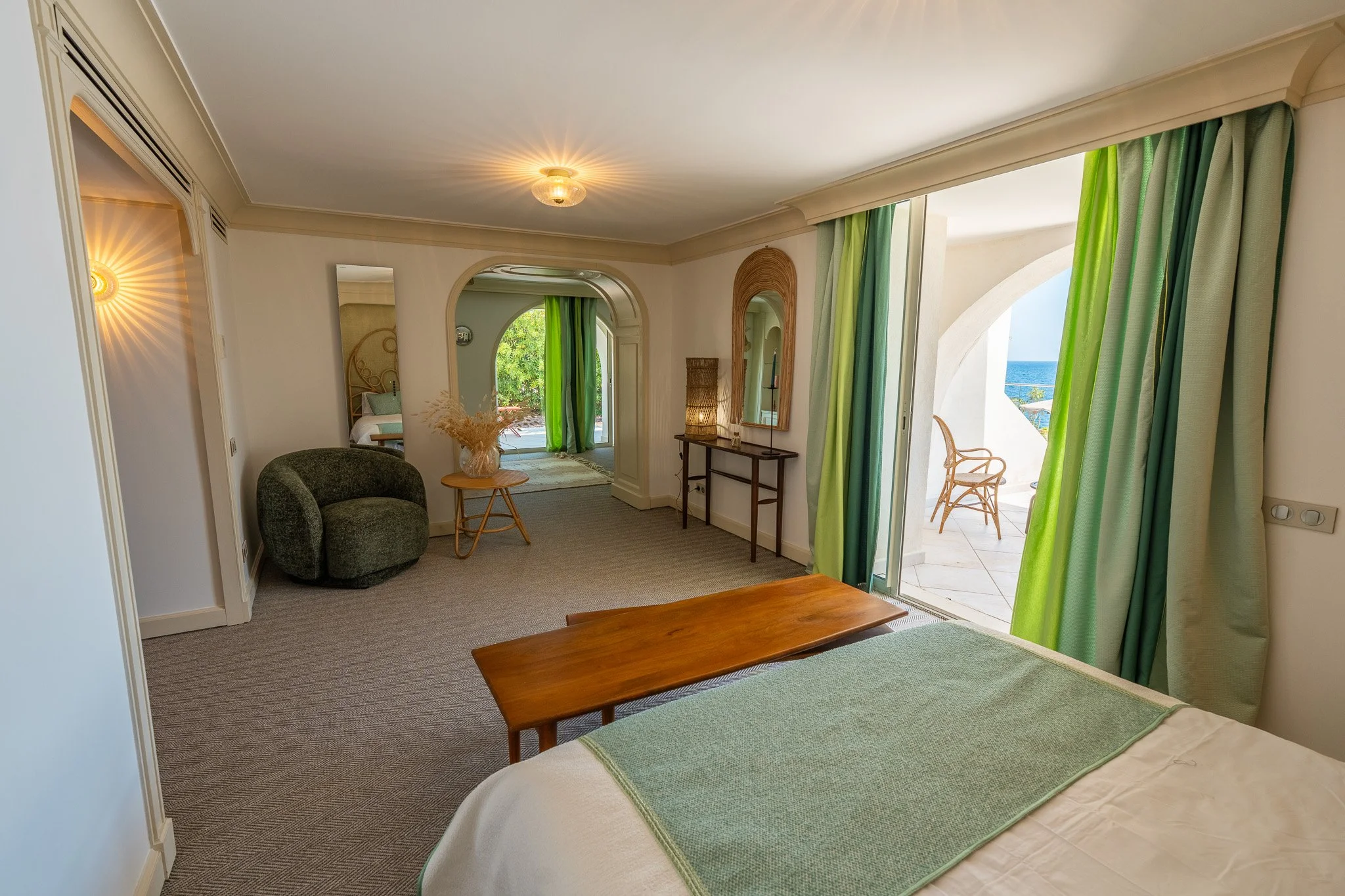 9Master Bedroom.jpg