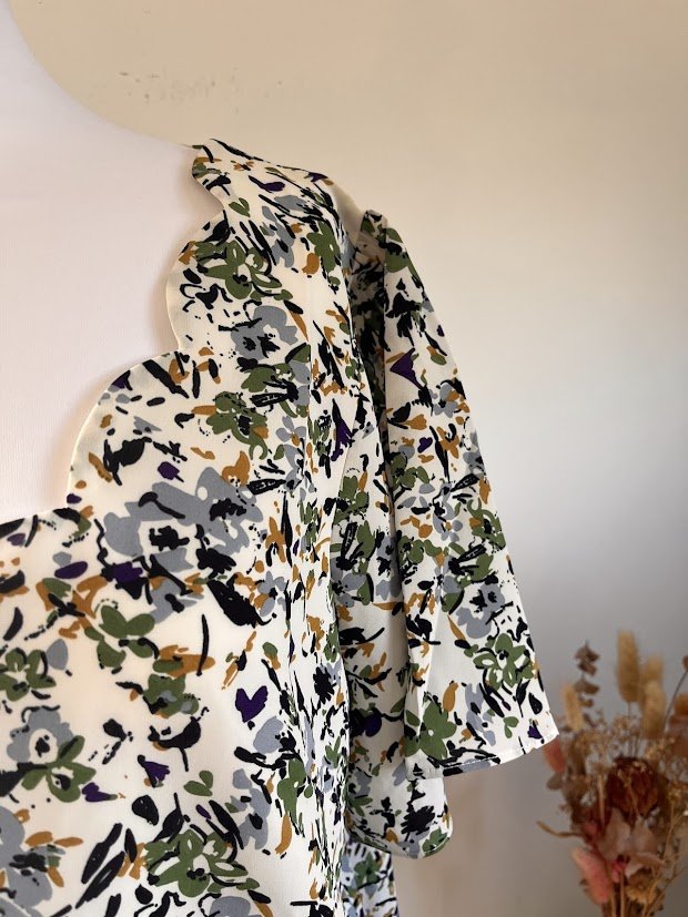 BLOUSE FLUIDE VERTE 3.jpg