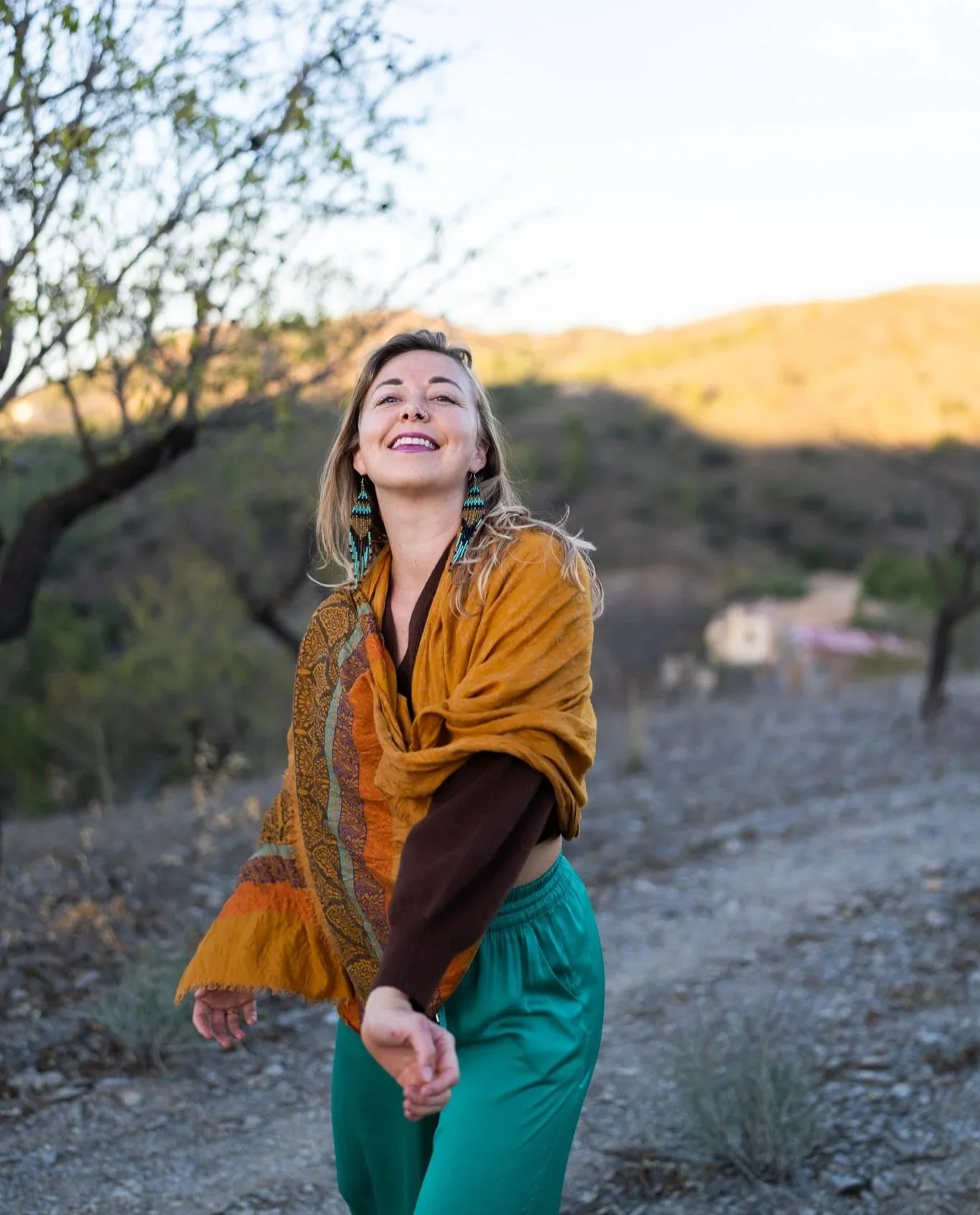 Lisa Honeder - Holosomatic Facilitator & Spaceholder