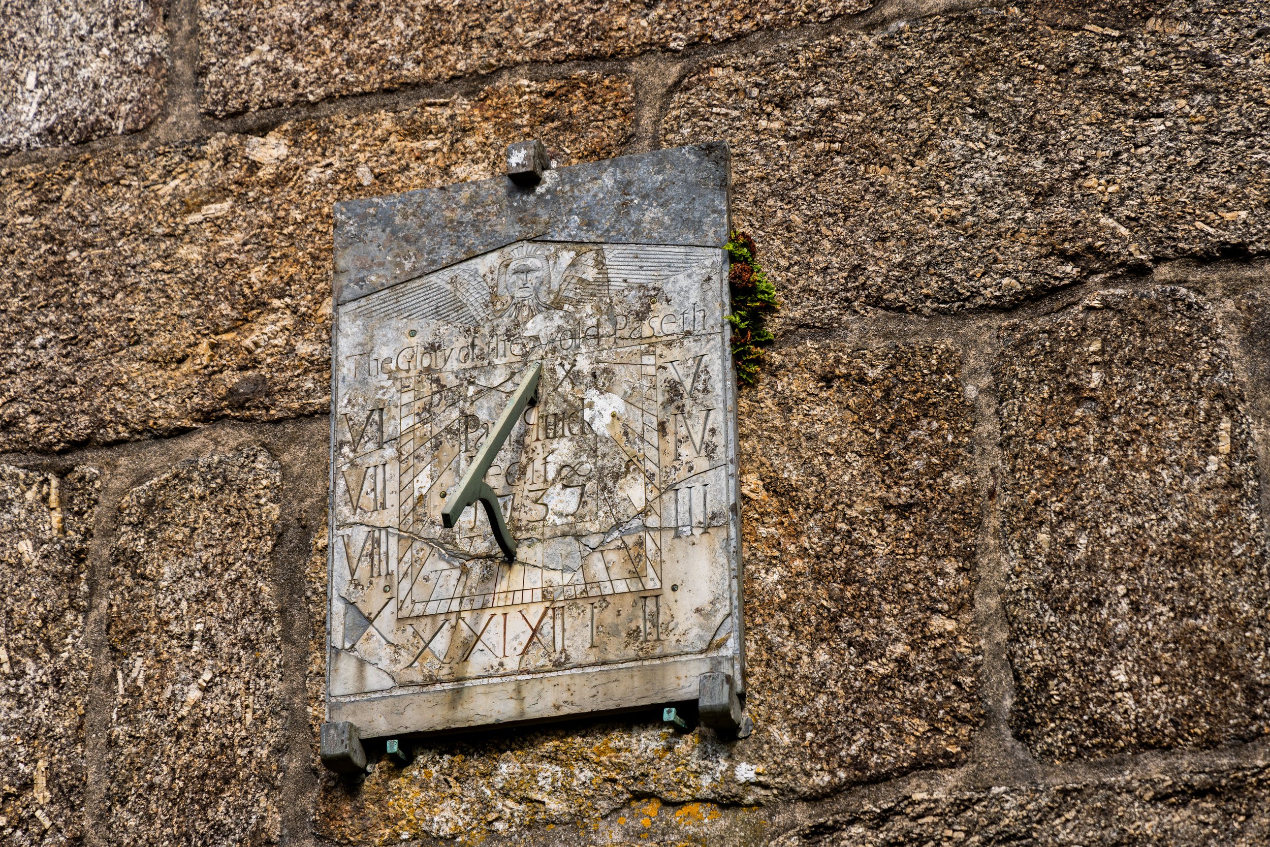 Sundial.jpg