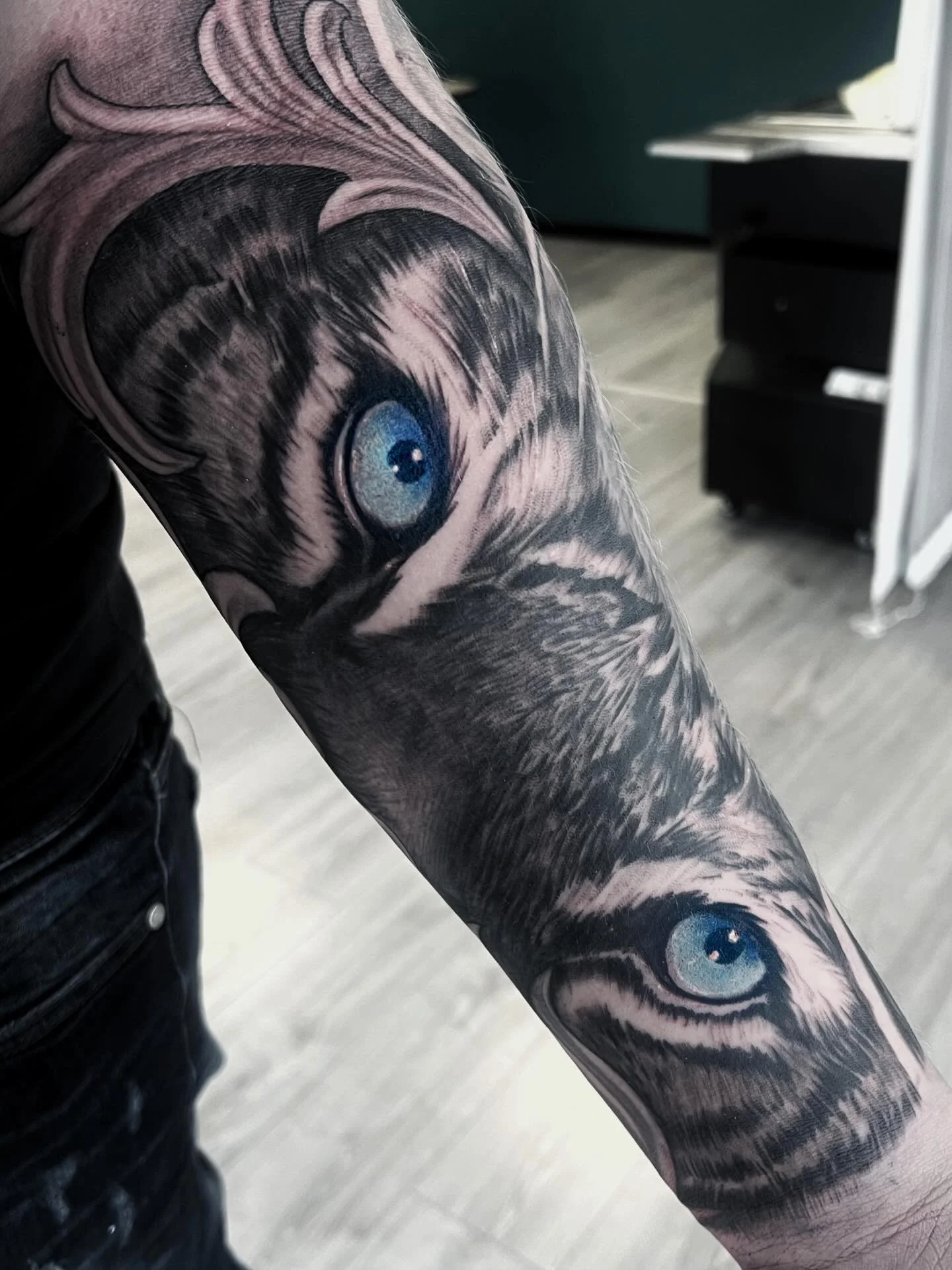 Tatuointijuttuja #customxtattoo #juhamustonen #tatuoinnitlahti #tattooartist #tigerstyle