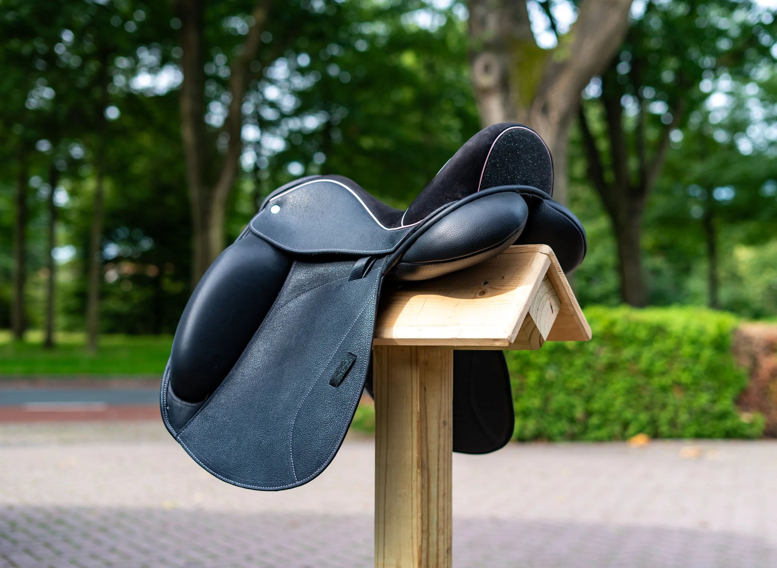 Demo saddle for sale