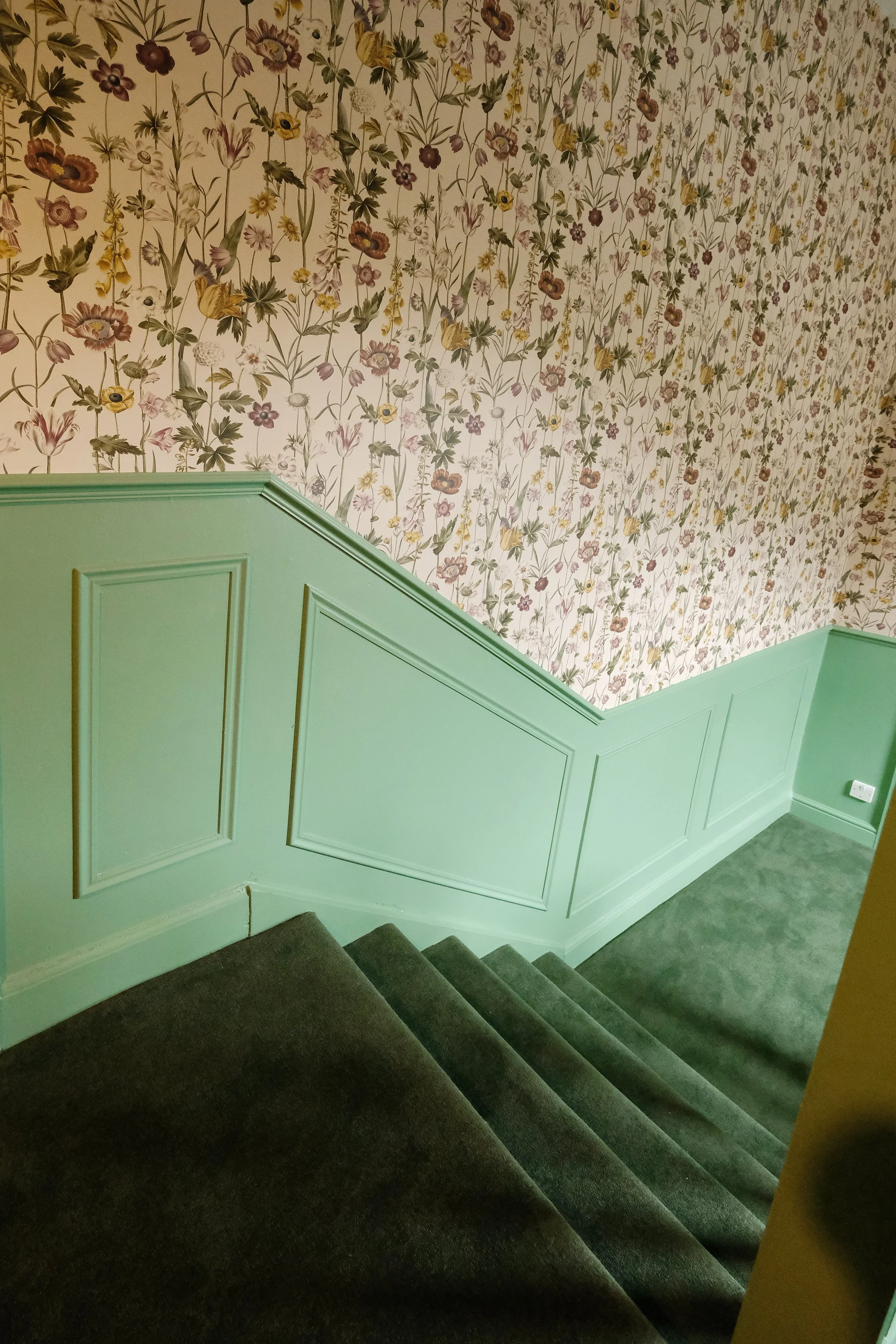 RossM-hallway3.jpg