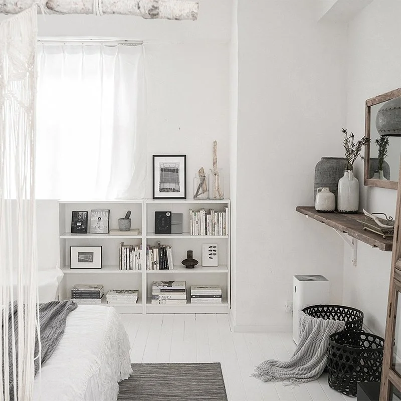 room_white_photo1.jpg