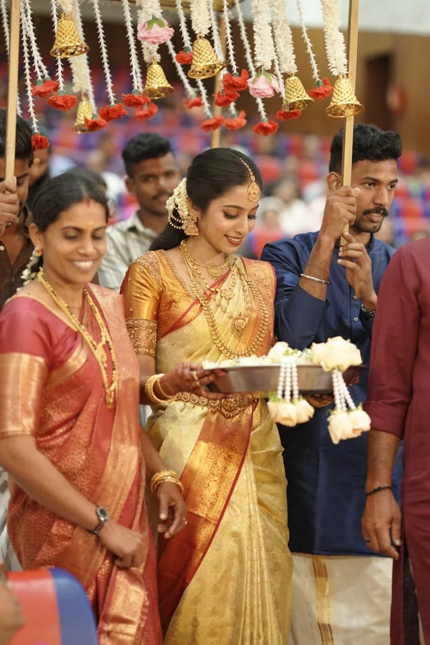 (handwork+stitching) Budget 8 to 9 k