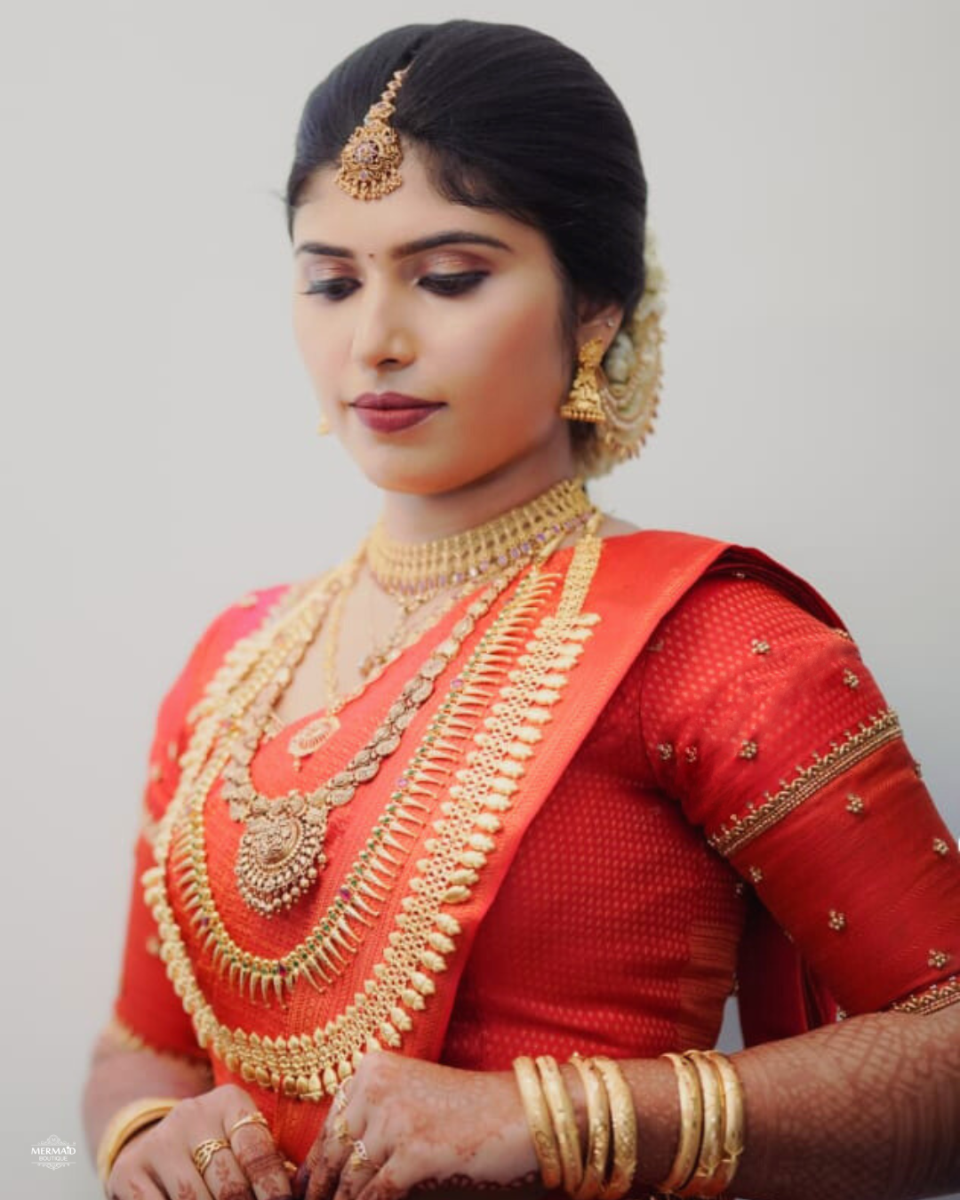 (handwork+stitching) Budget 2.5 to 4 k