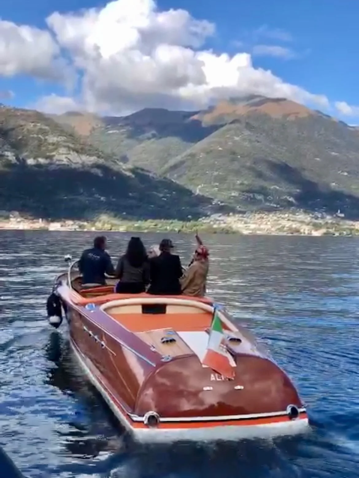 Celebrating the GALENTINES in my life is just as important to me as the Valentines 🩷💕🩷💕 Later this week we&rsquo;re sharing a roundup of our favorite destinations for getting the girls trip out of the chat - but in making the list I had so much f