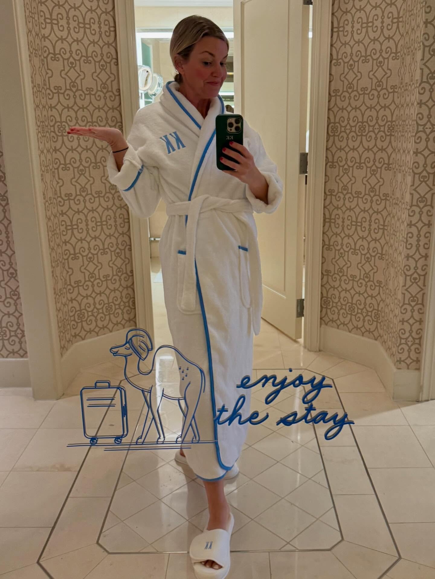 I am obsessed with female founders and learning about how brands that I admire run their operations, so this quick trip to Atlanta with @weezietowels was a dream! Between spending time with the incredible founders @lindsey_weezie + @liz_weezie (and t