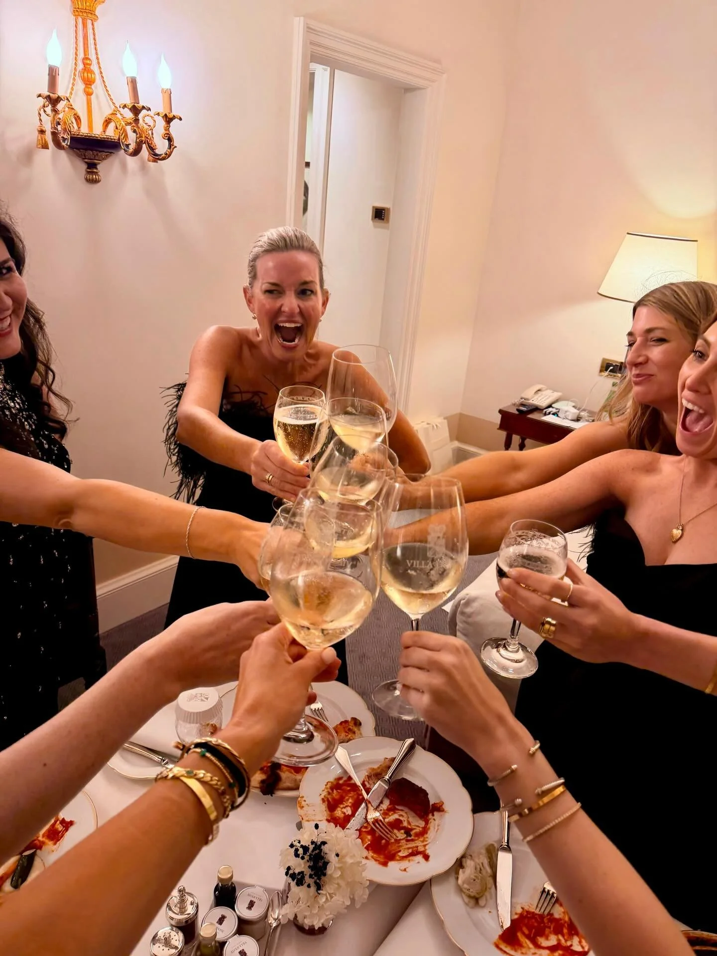 Team cheers 🍾 This moment last night is a feeling that I will never forget. While the details from this absolutely epic week will live in photo jail forever, the journey of the last year - and this week - are a core part of me now, forever. As I sta