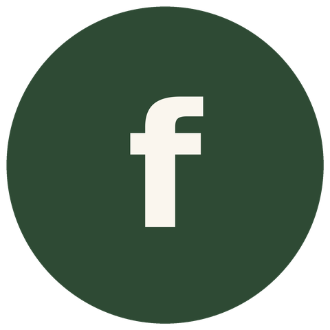 Logo di Facebook su sfondo verde scuro.