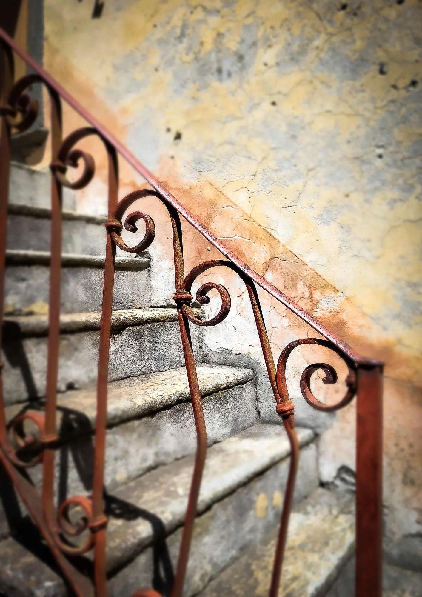helene_reif_treppe-intragna.jpg