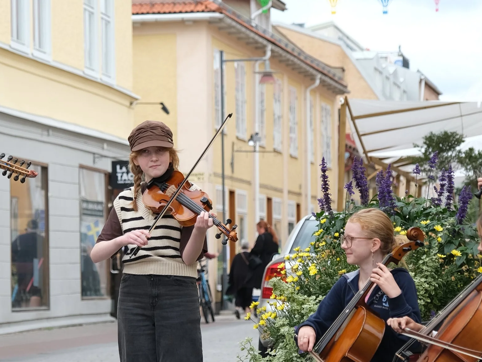Vill du sommarjobba som gatumusikant i Faluns stadskärna?