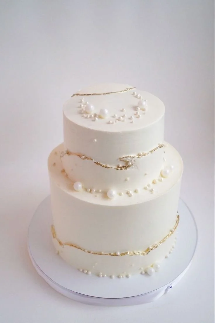 White Faultline Cake