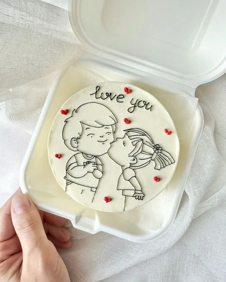 Cute Couple Outline Kiss Photo Cake