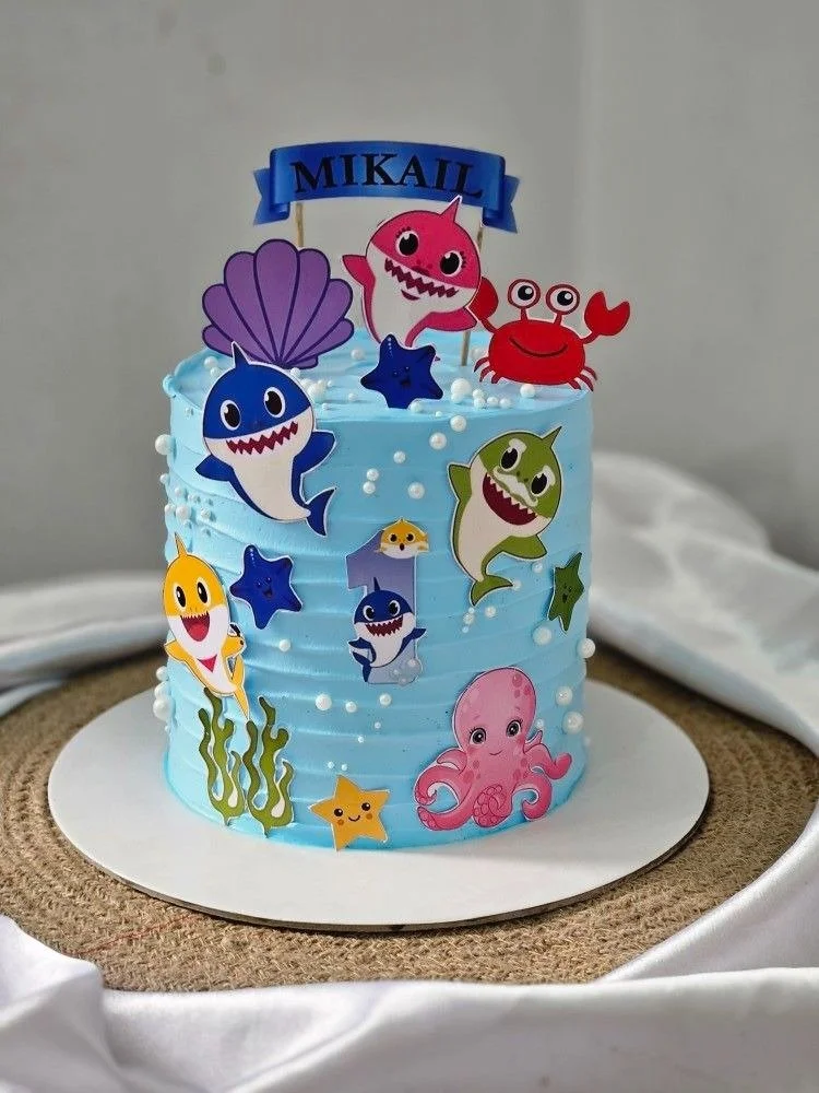 Baby Shark Cake